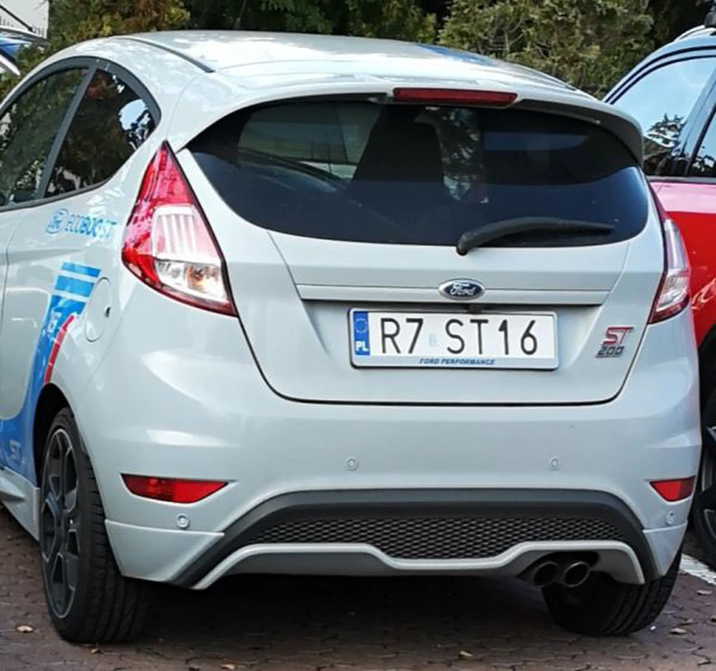 Fajny numer, blacha R7 ST16