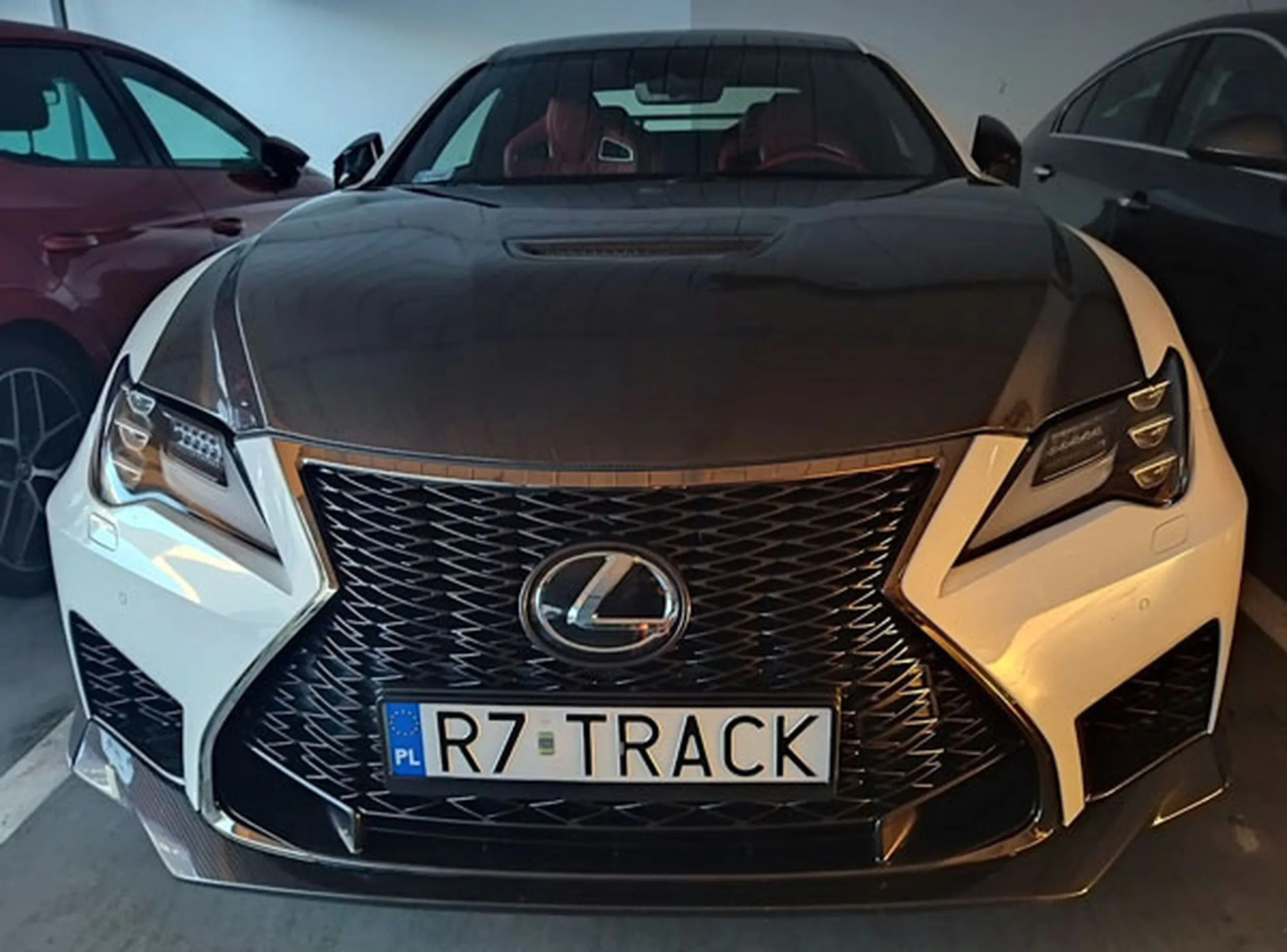 Fajny numer, blacha R7 TRACK