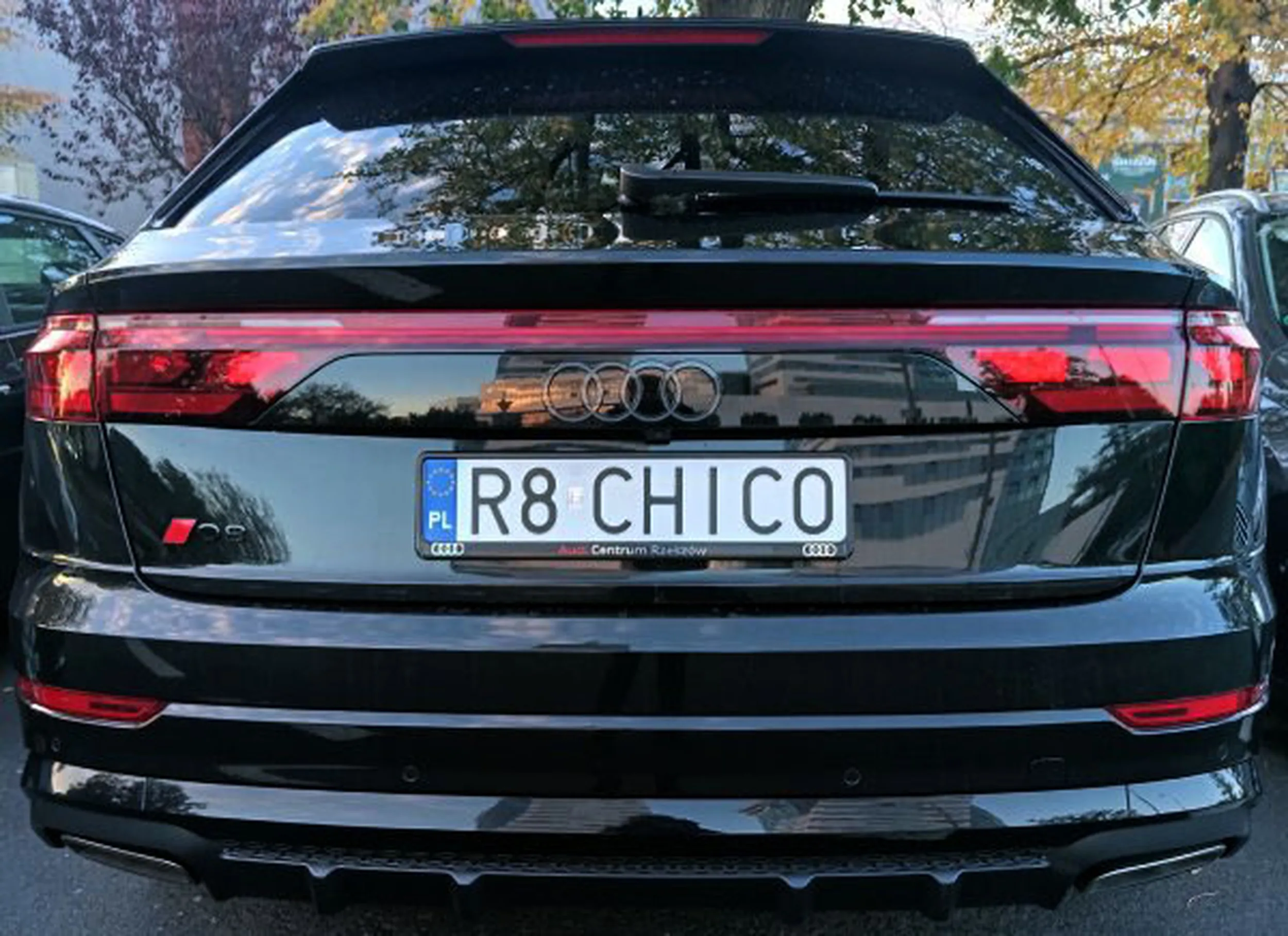 Fajny numer, blacha R8 CHICO