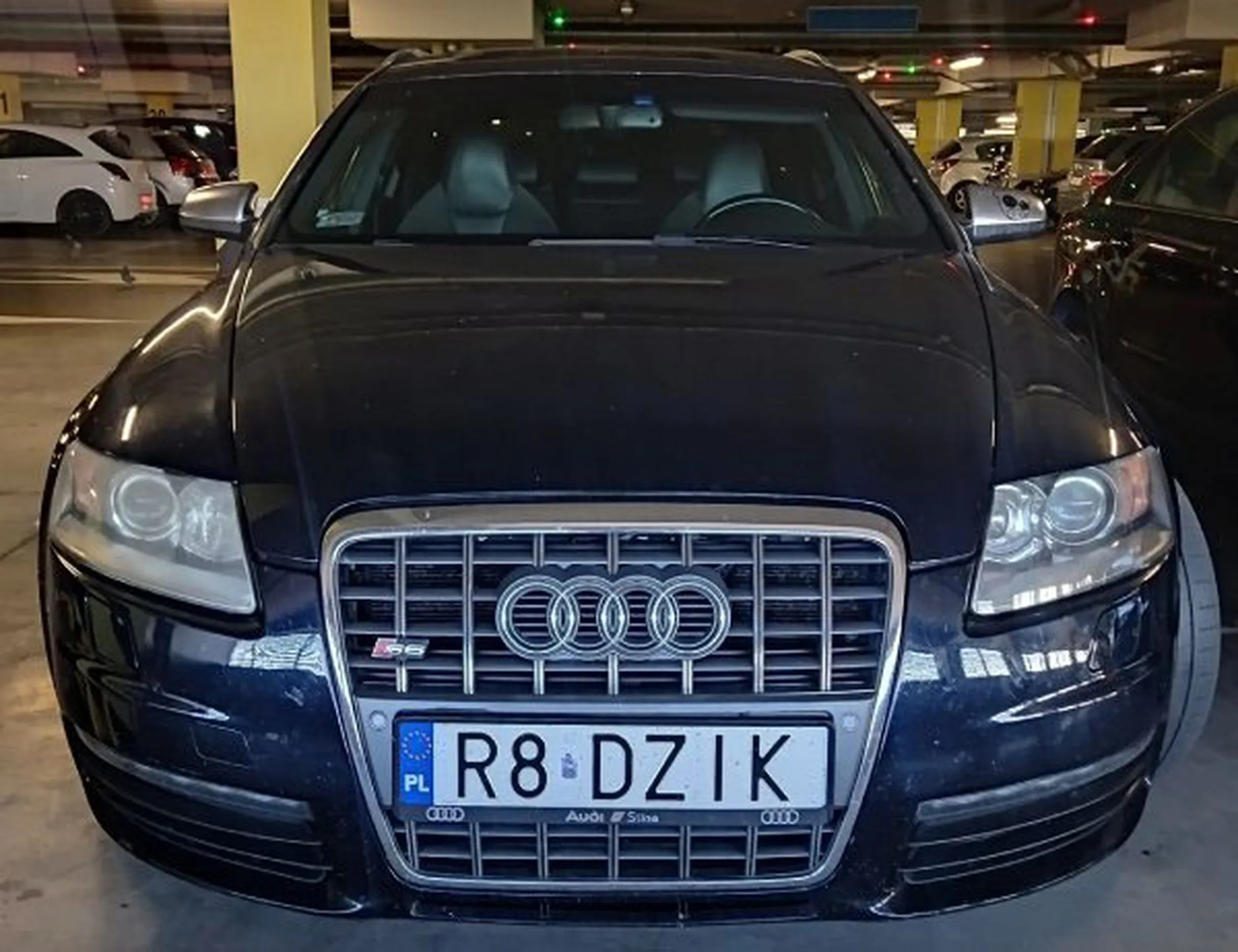 Fajny numer, blacha R8 DZIK
