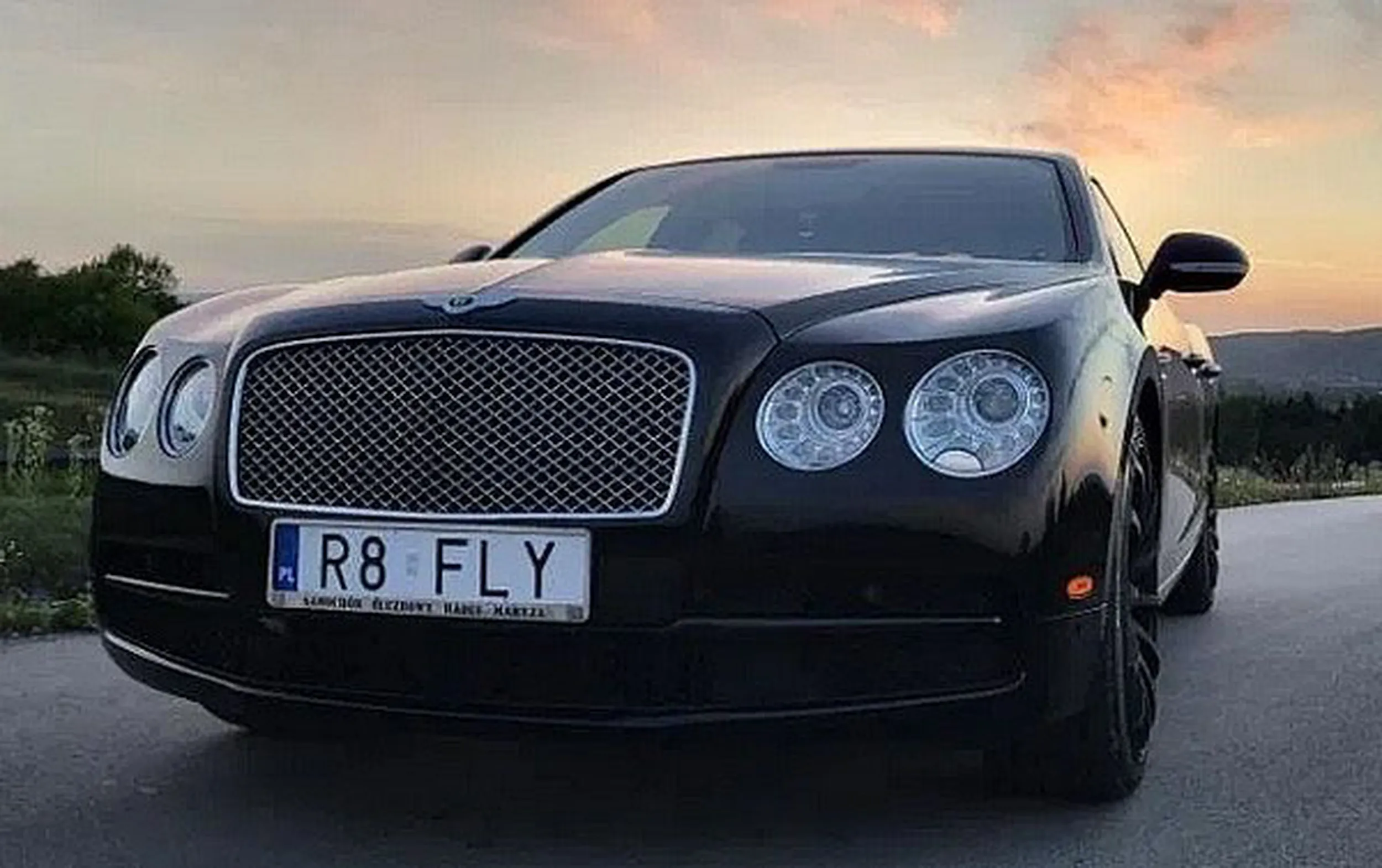 Fajny numer, blacha R8 FLY