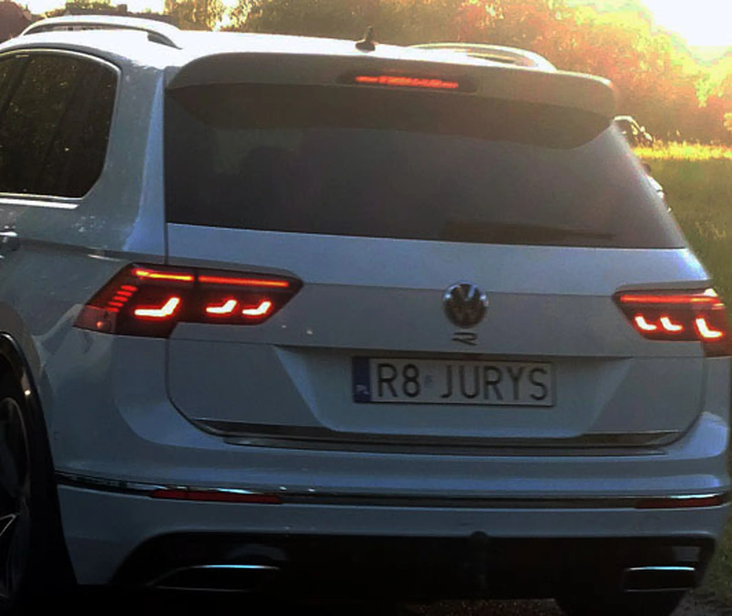 Fajny numer, blacha R8 JURYS