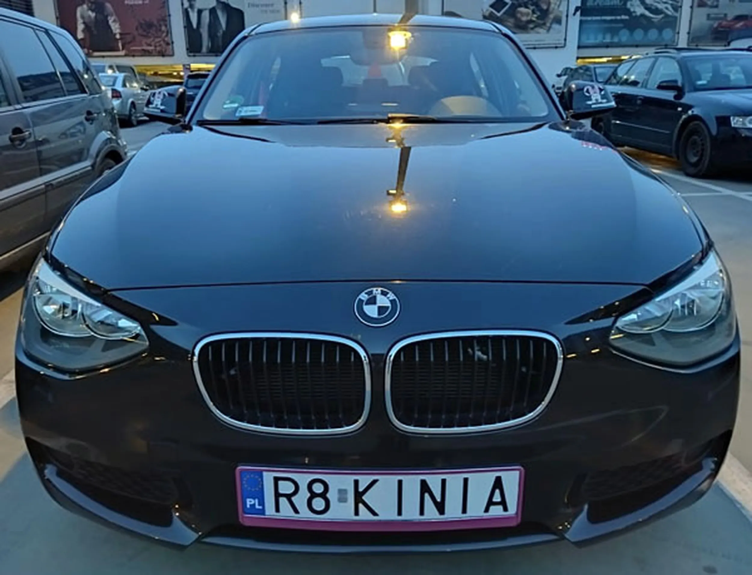 Fajny numer, blacha R8 KINIA