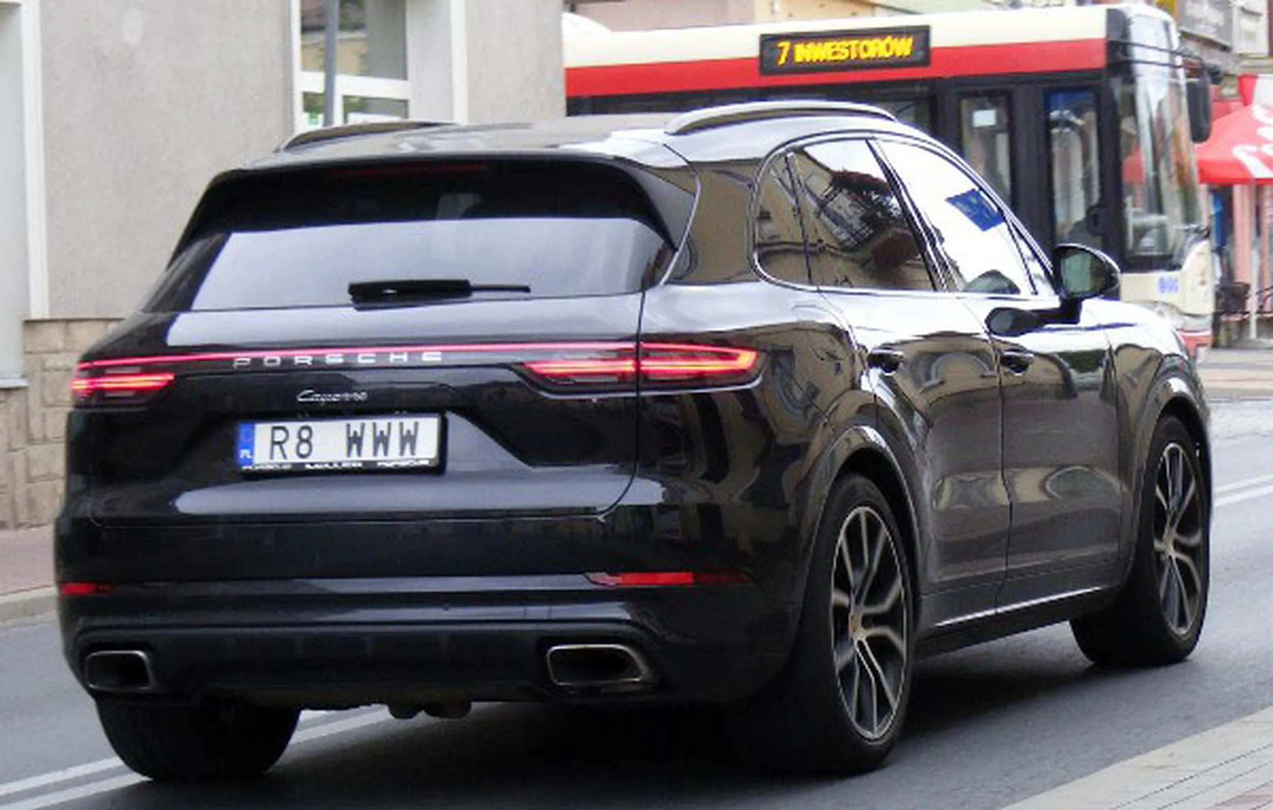 Fajny numer, blacha R8 WWW