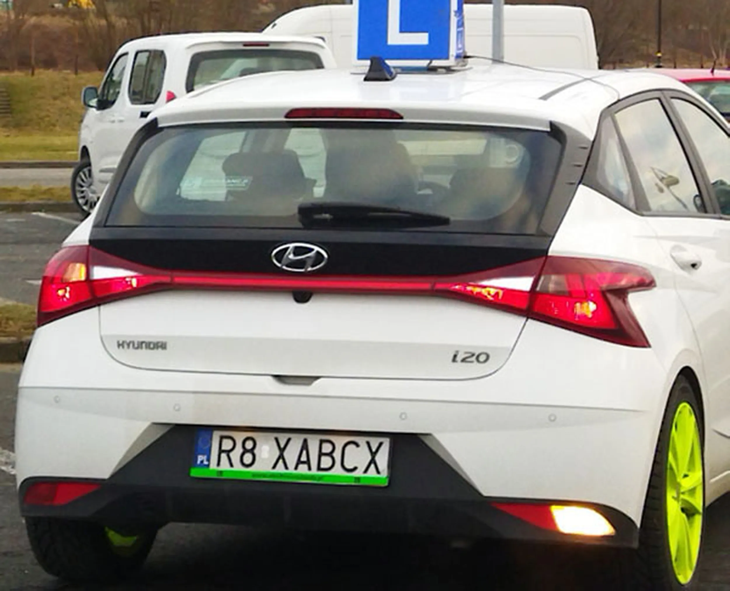 Fajny numer, blacha R8 XABCX