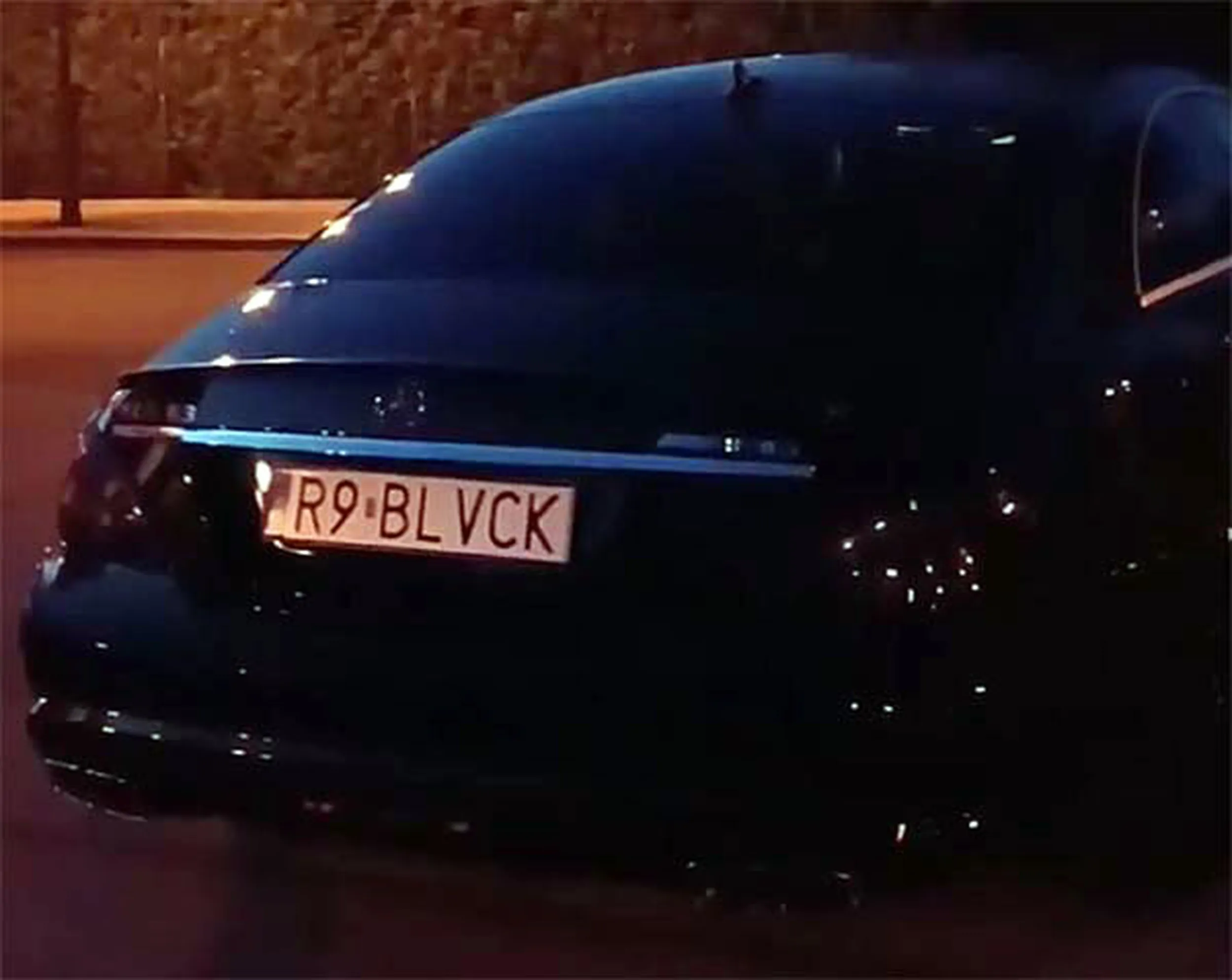 Fajny numer, blacha R9 BLVCK