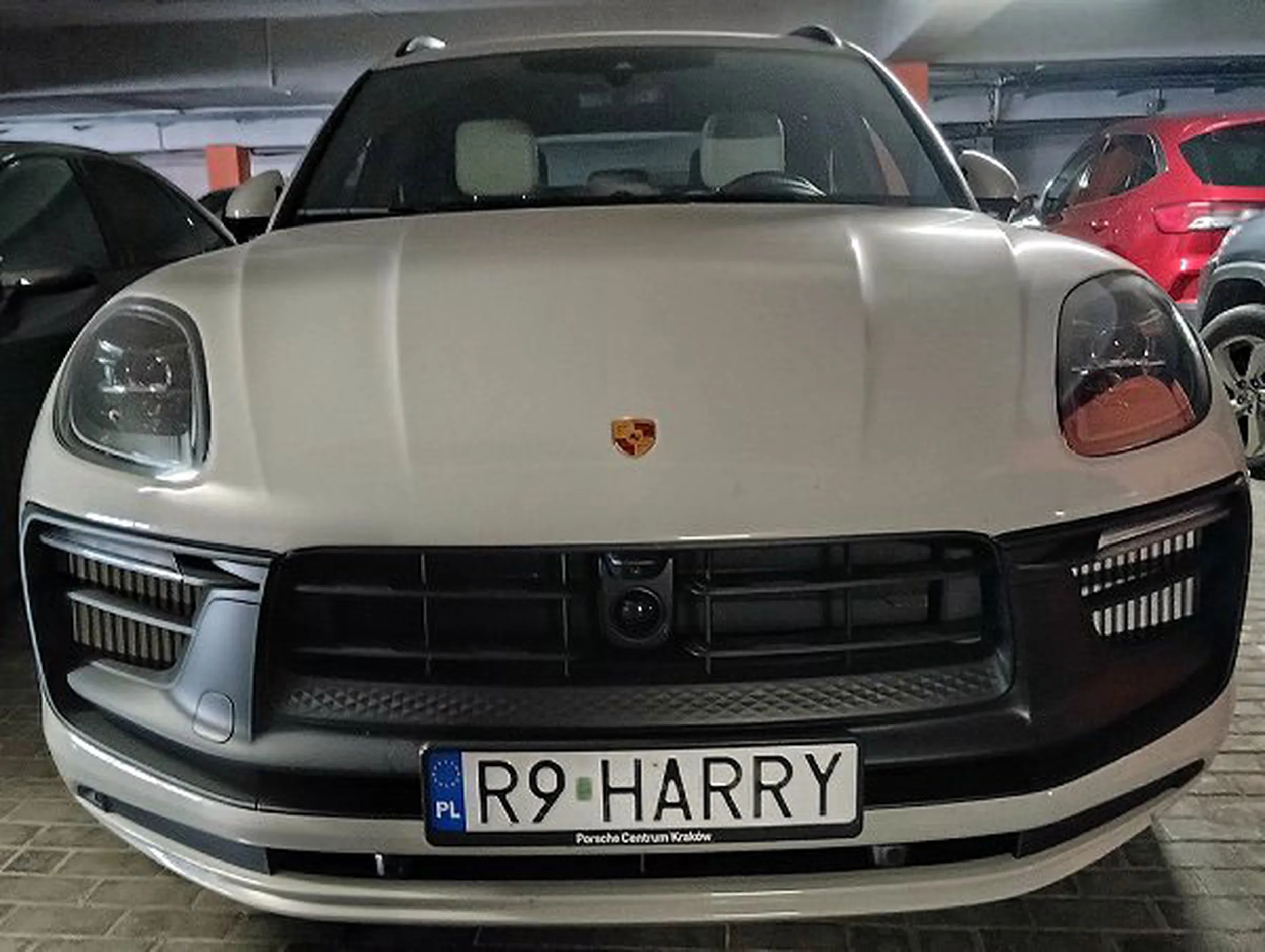 Fajny numer, blacha R9 HARRY