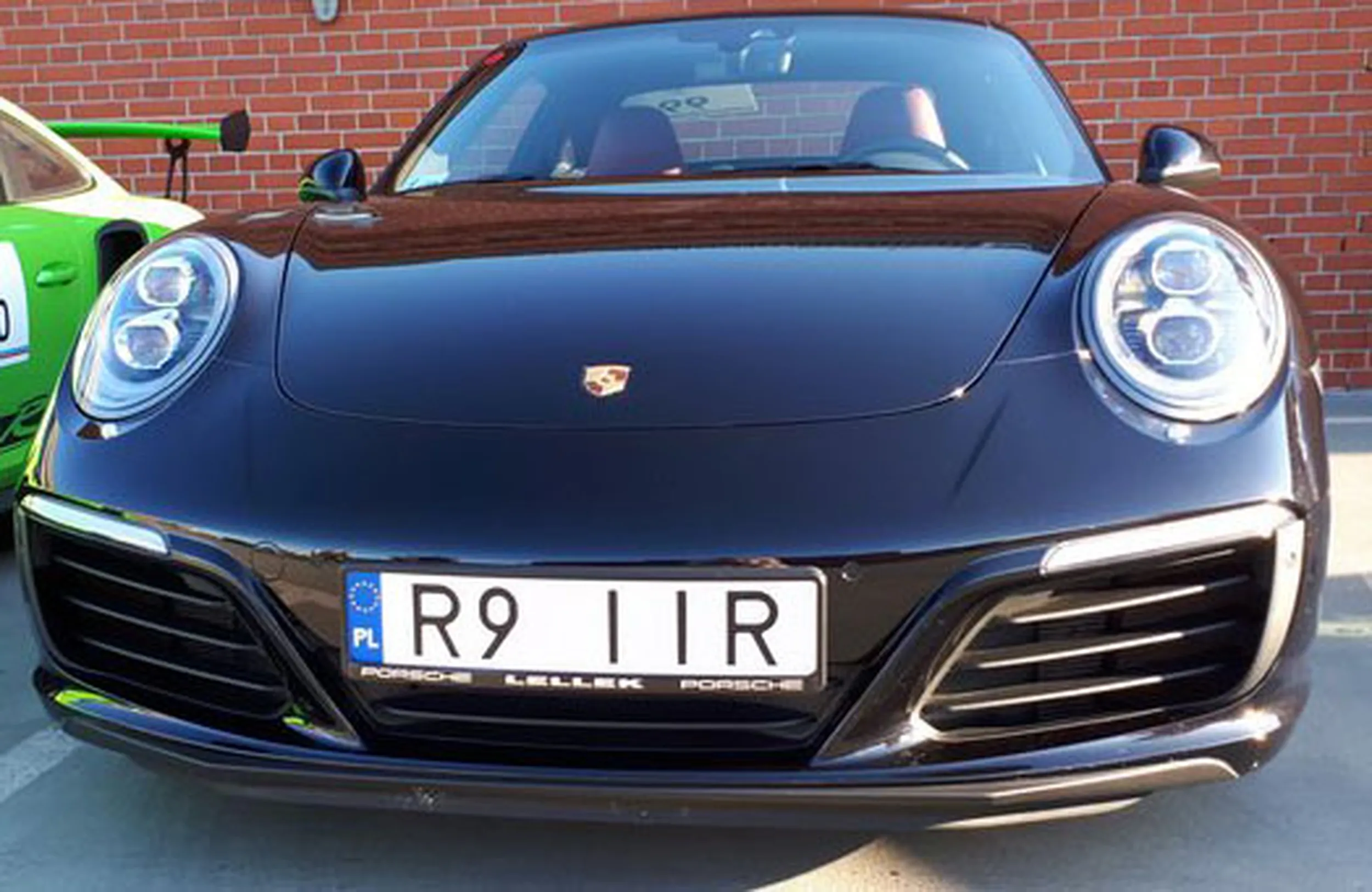 Fajny numer, blacha R9 IIR