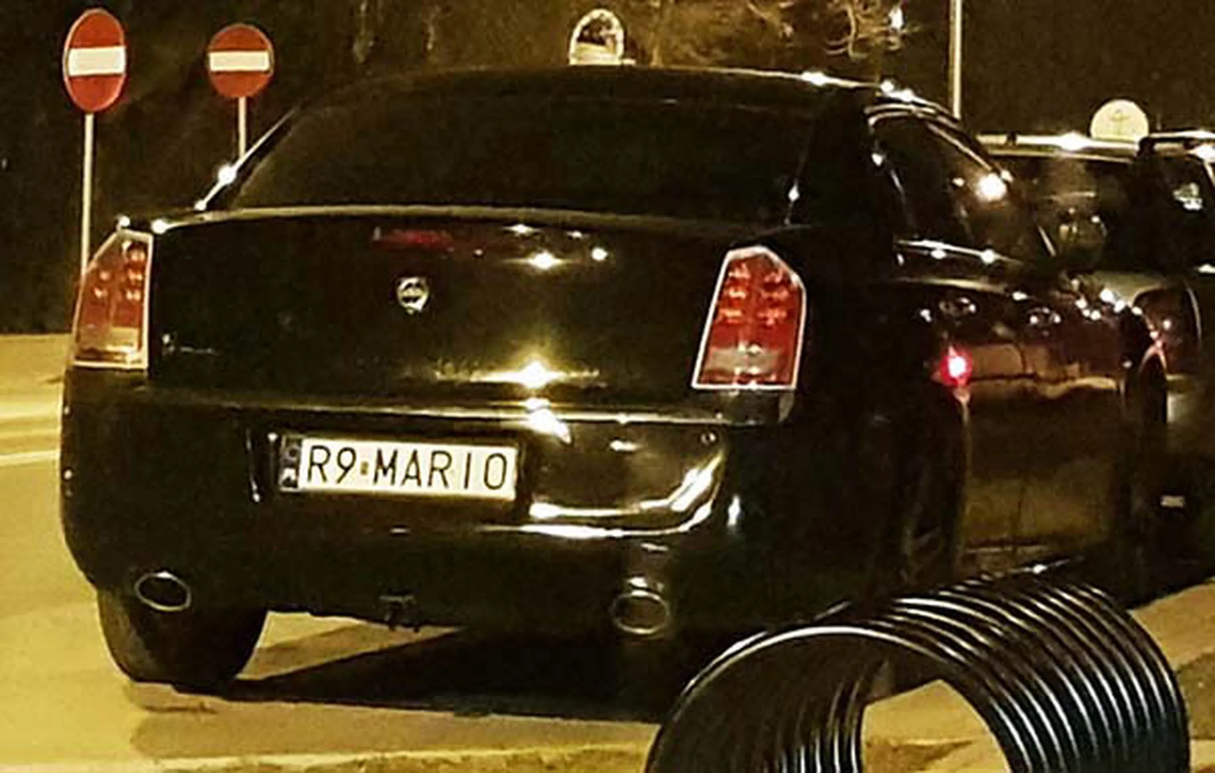 Fajny numer, blacha R9 MARIO