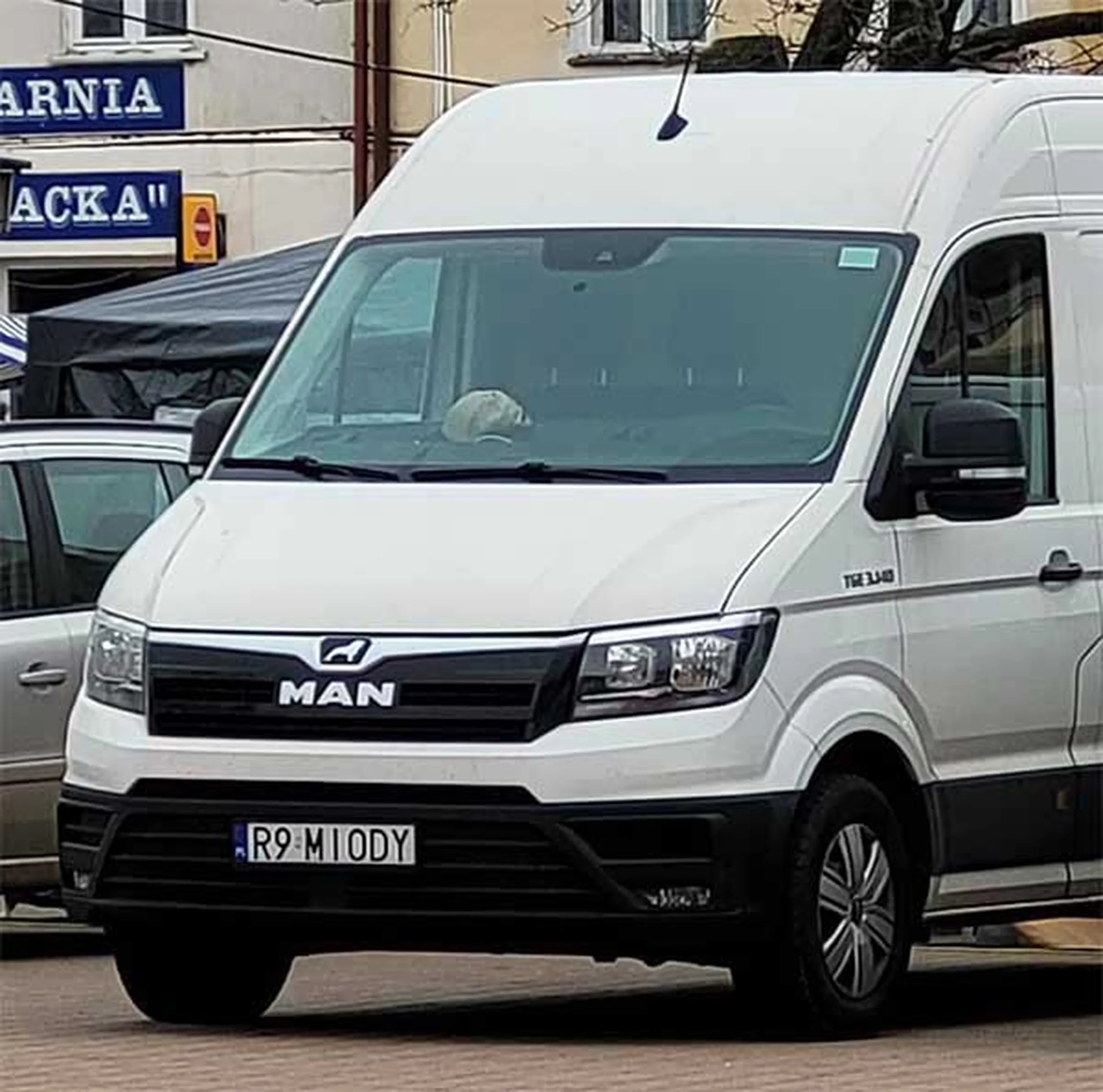 Fajny numer, blacha R9 MIODY