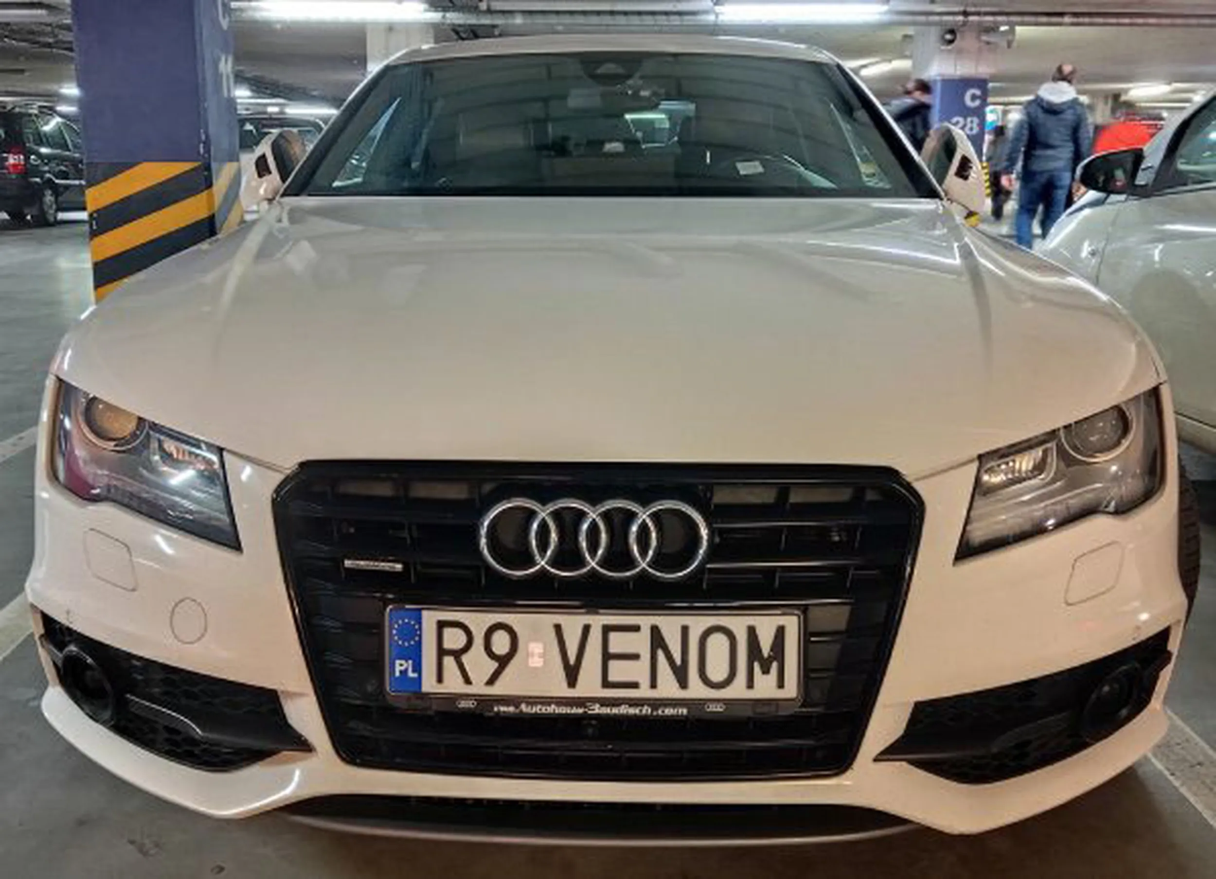 Fajny numer, blacha R9 VENOM