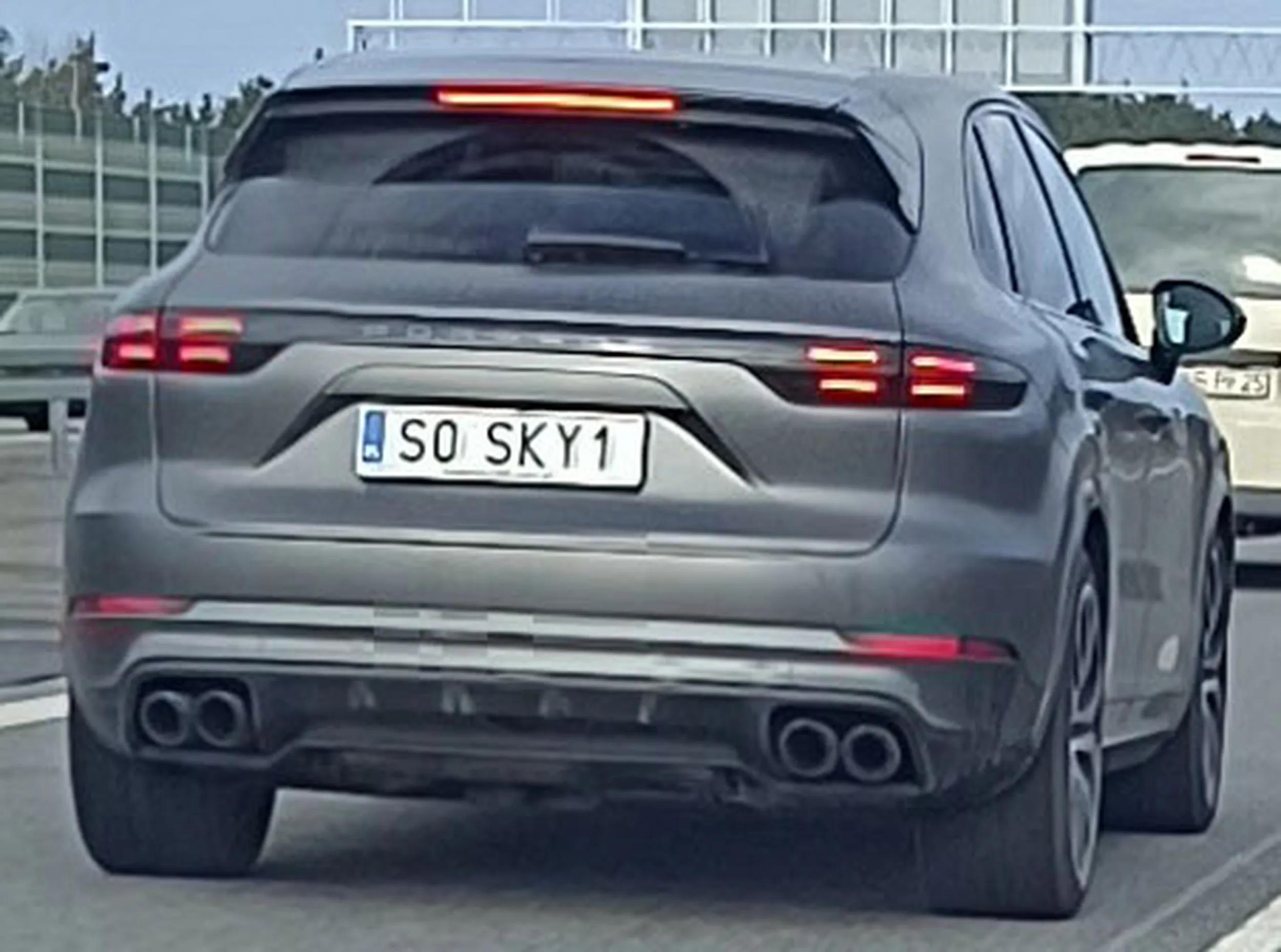 Fajny numer, blacha S0 SKY1