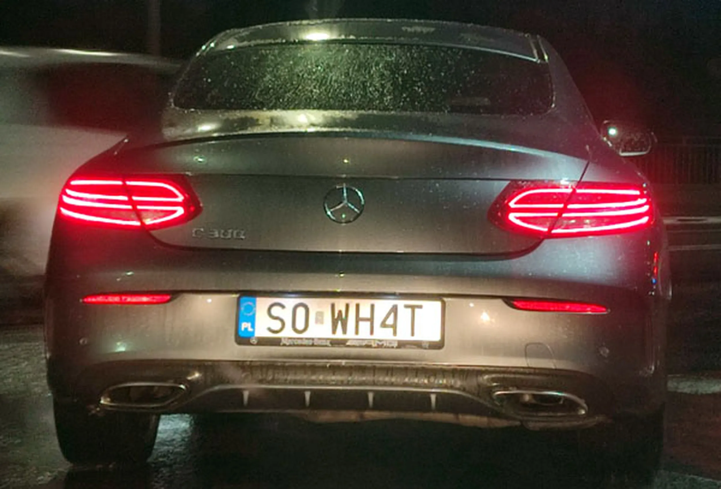 Fajny numer, blacha S0 WH4T