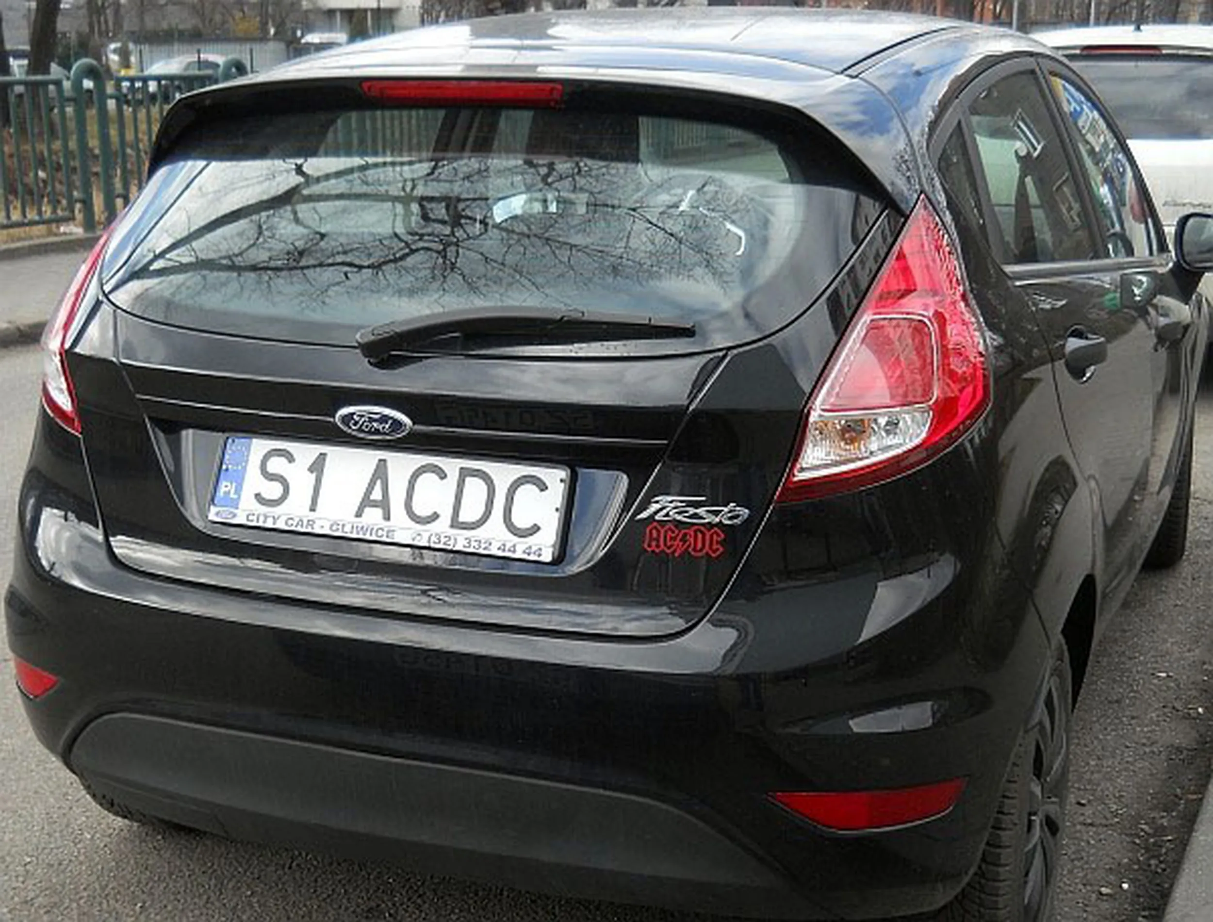 Fajny numer, blacha S1 ACDC