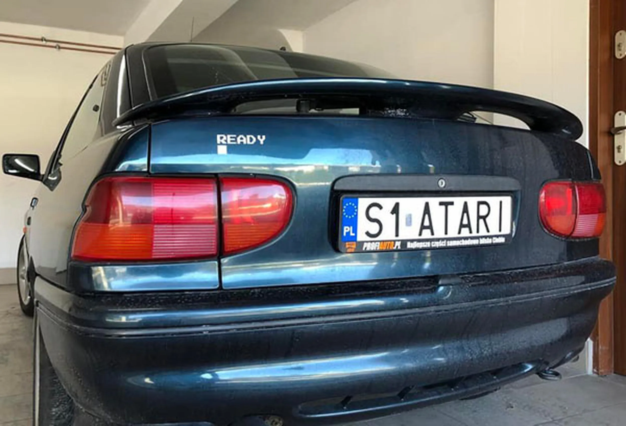 Fajny numer, blacha S1 ATARI