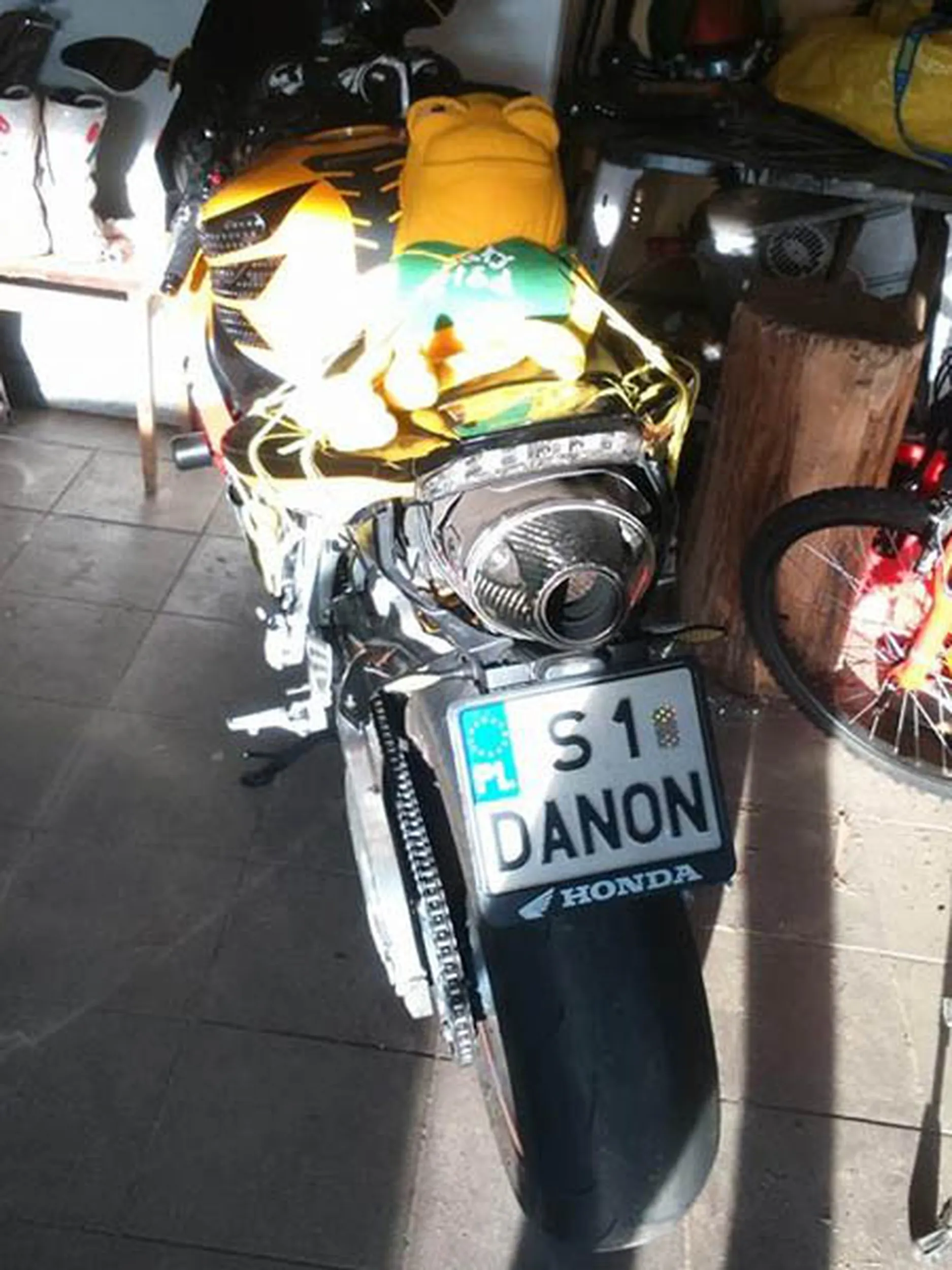 Fajny numer, blacha S1 DANON