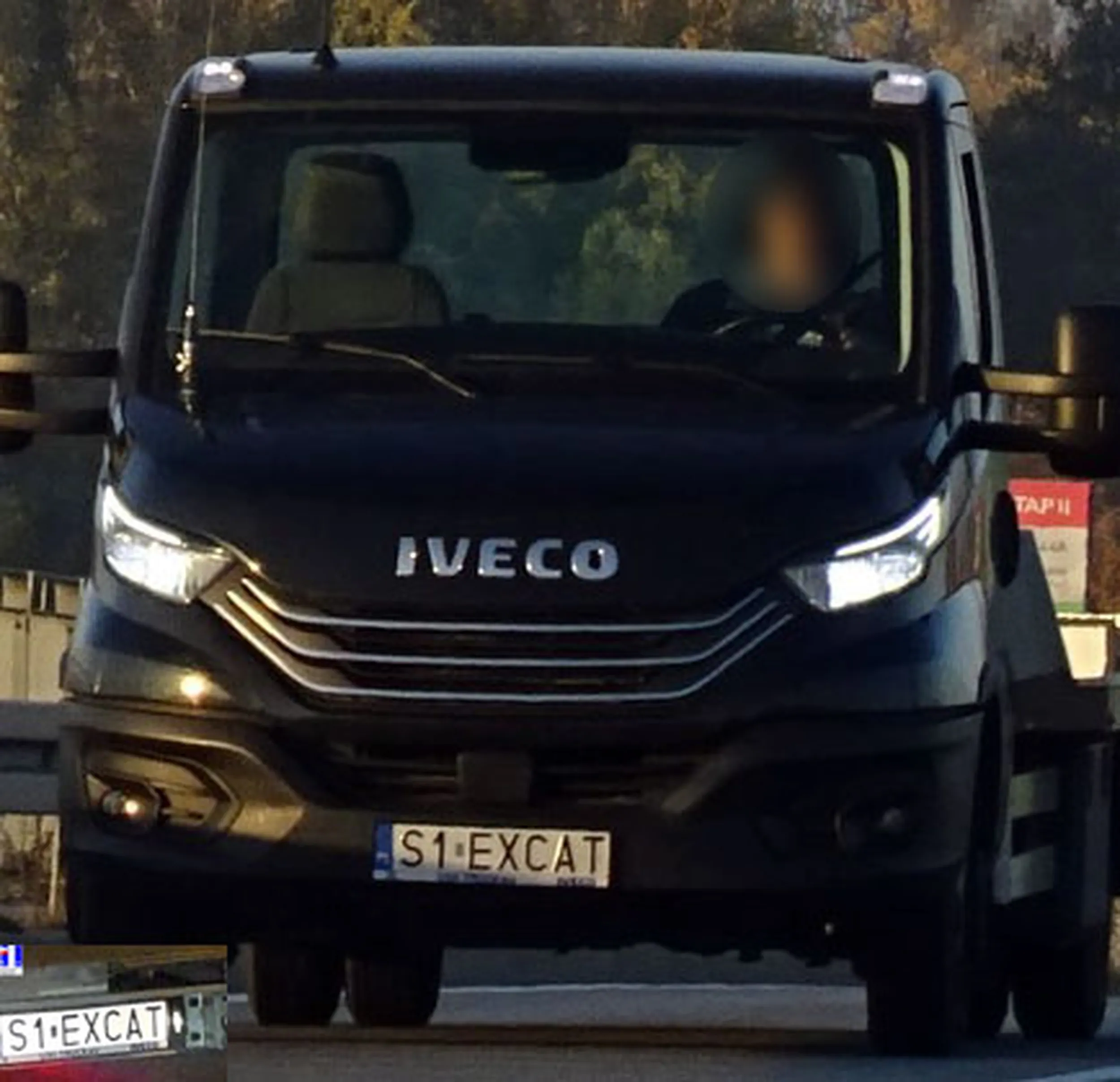 Fajny numer, blacha S1 EXCAT