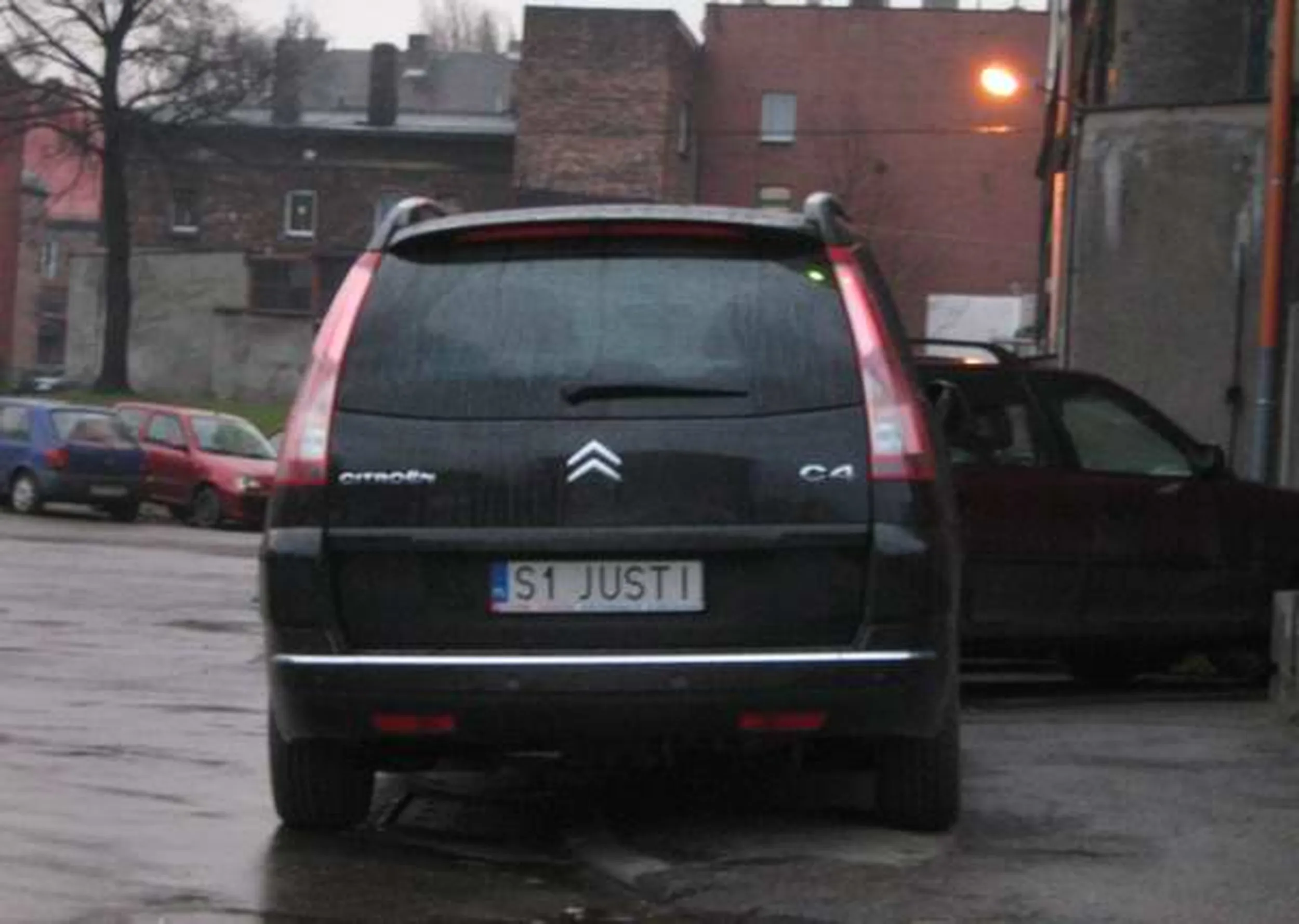 Fajny numer, blacha S1 JUSTI