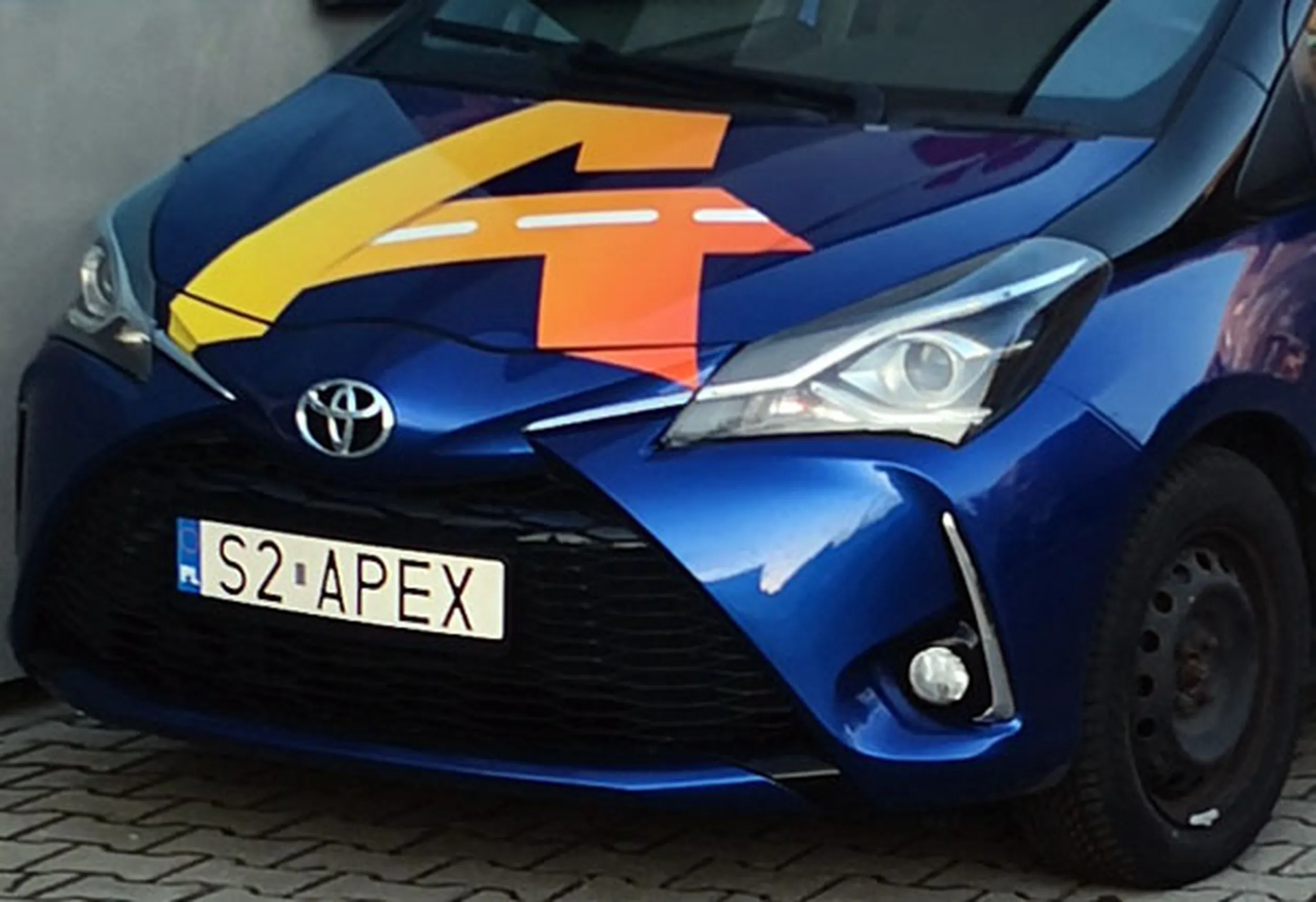 Fajny numer, blacha S2 APEX