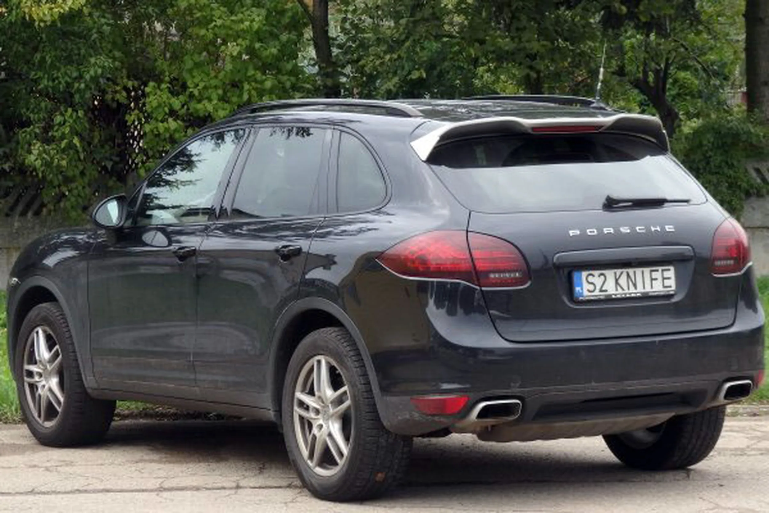 Fajny numer, blacha S2 KNIFE