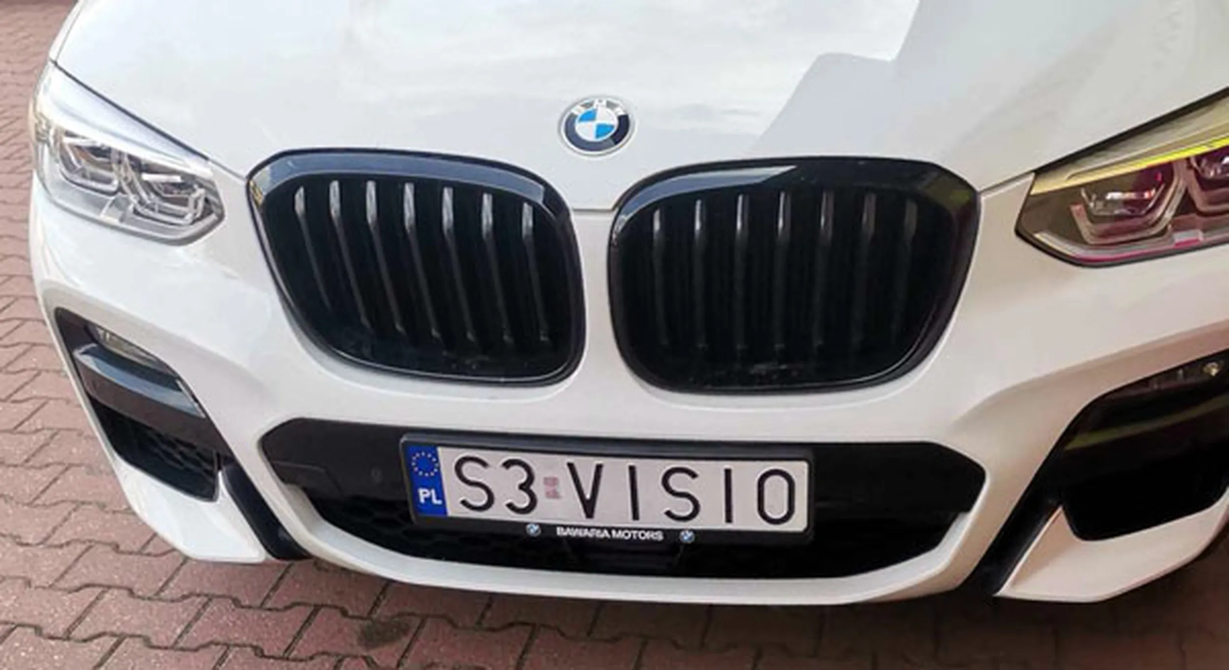 Fajny numer, blacha S3 VISIO