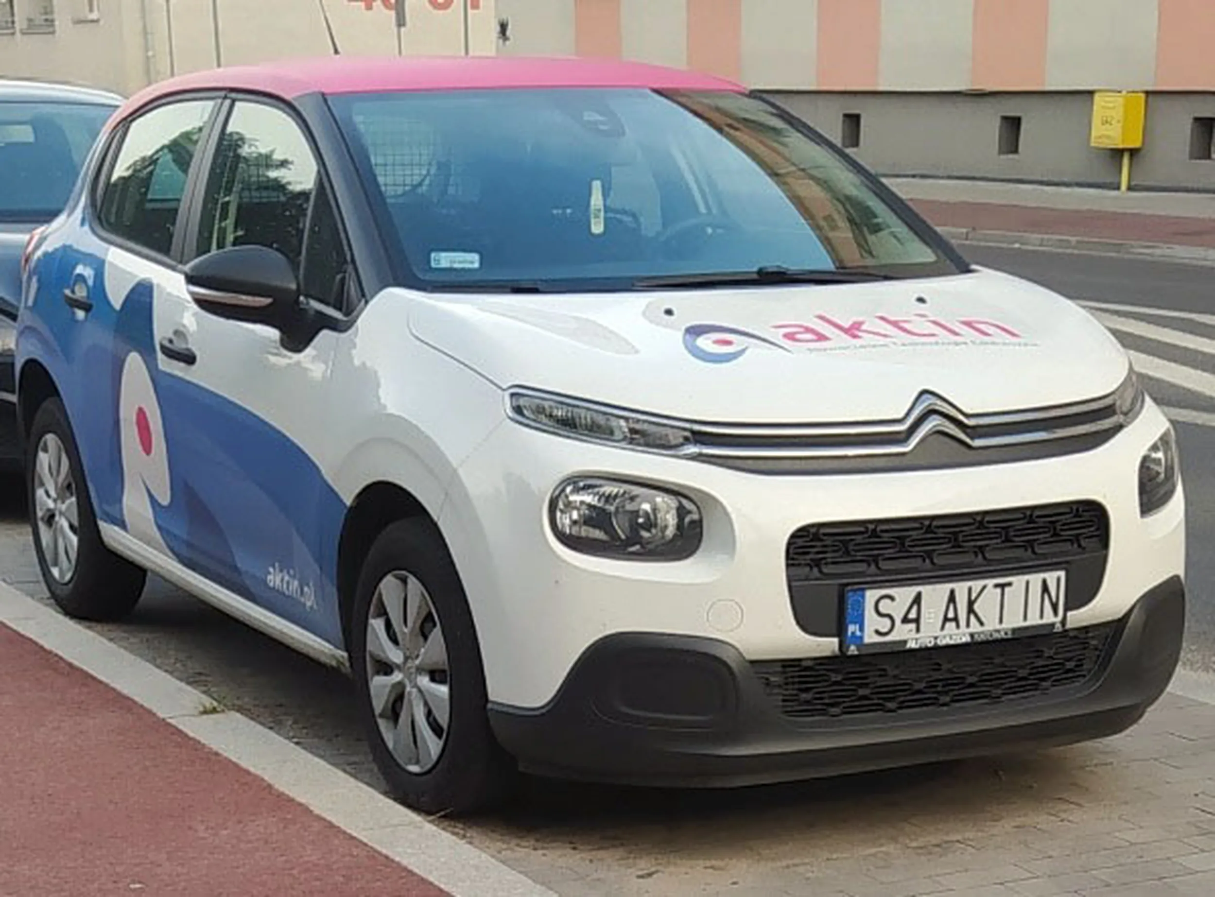 Fajny numer, blacha S4 AKTIN