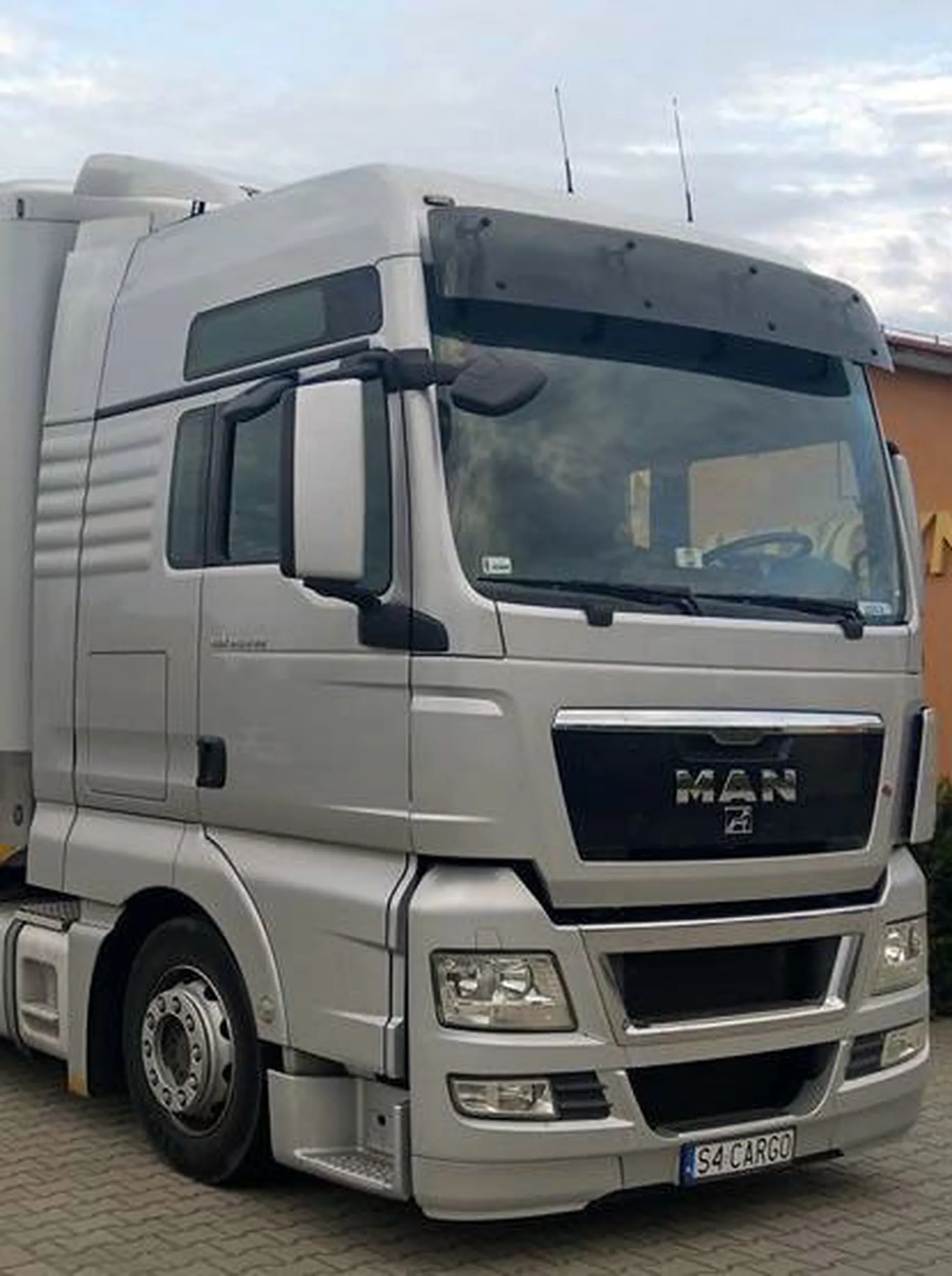 Fajny numer, blacha S4 CARGO