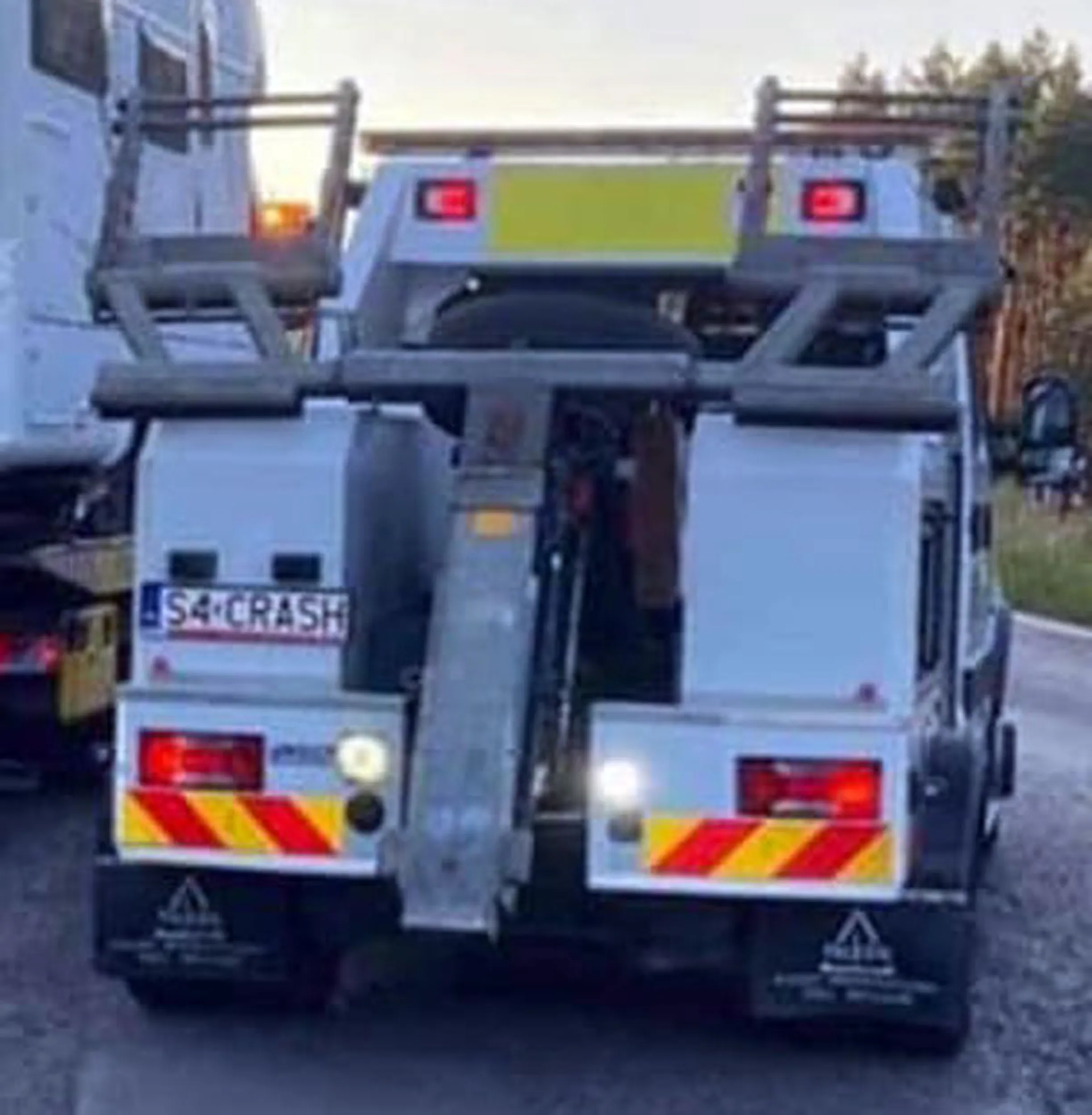 Fajny numer, blacha S4 CRASH