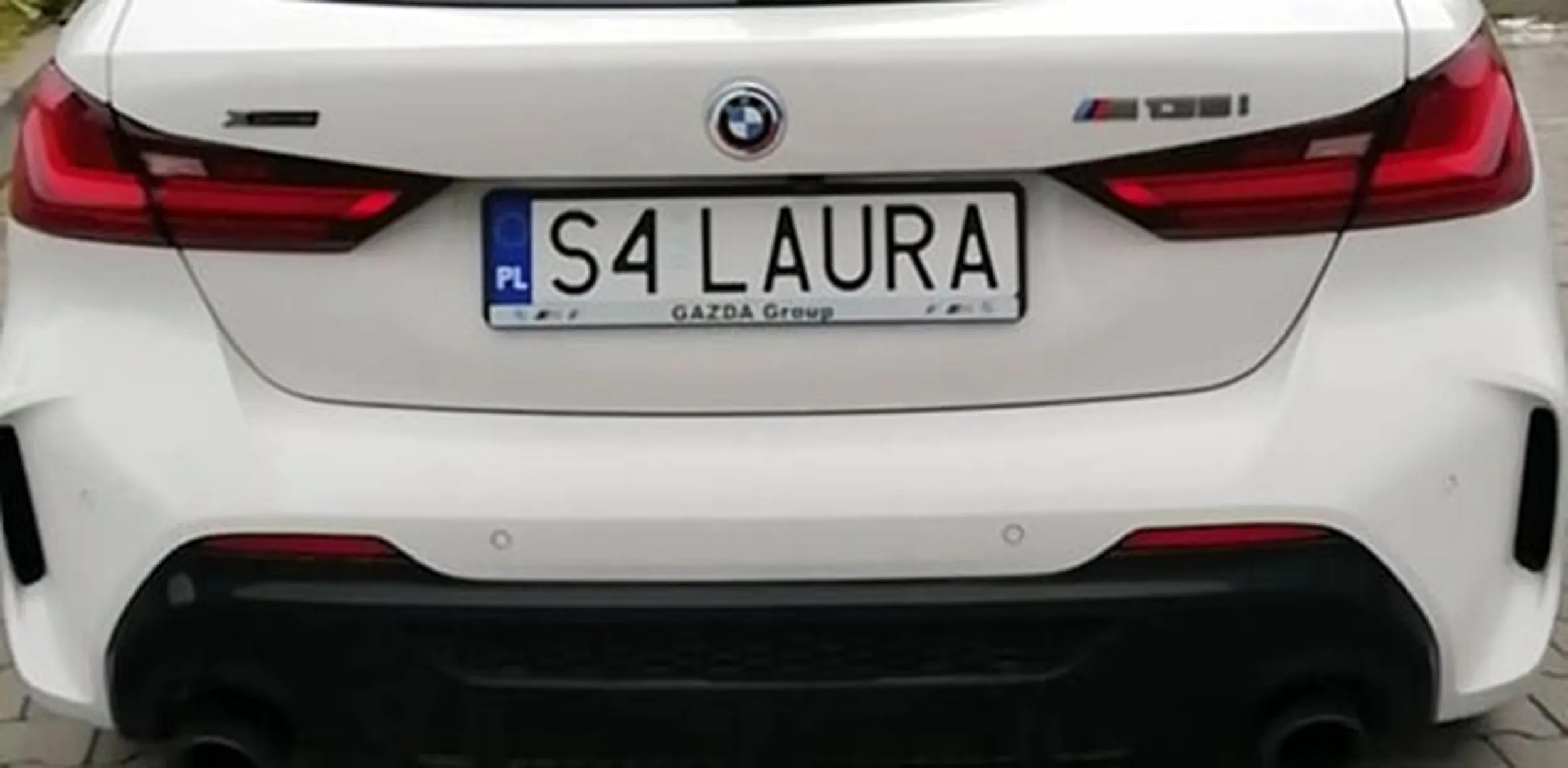 Fajny numer, blacha S4 LAURA