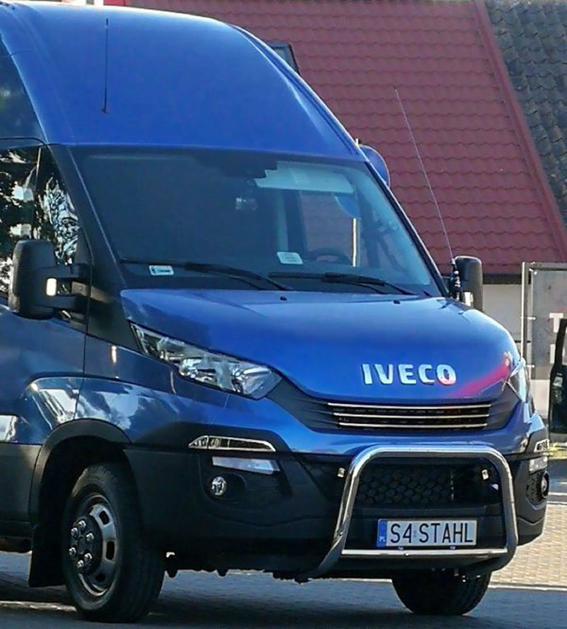 Fajny numer, blacha S4 STAHL