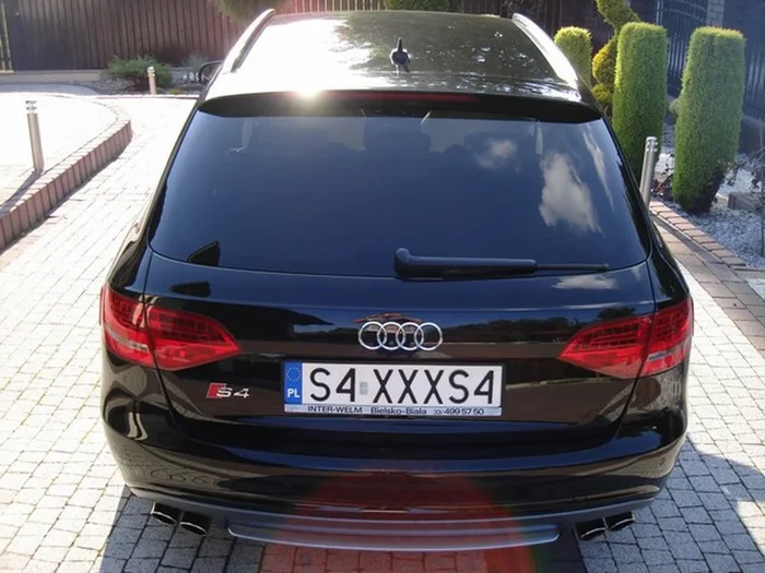 Fajny numer, blacha S4 XXXS4