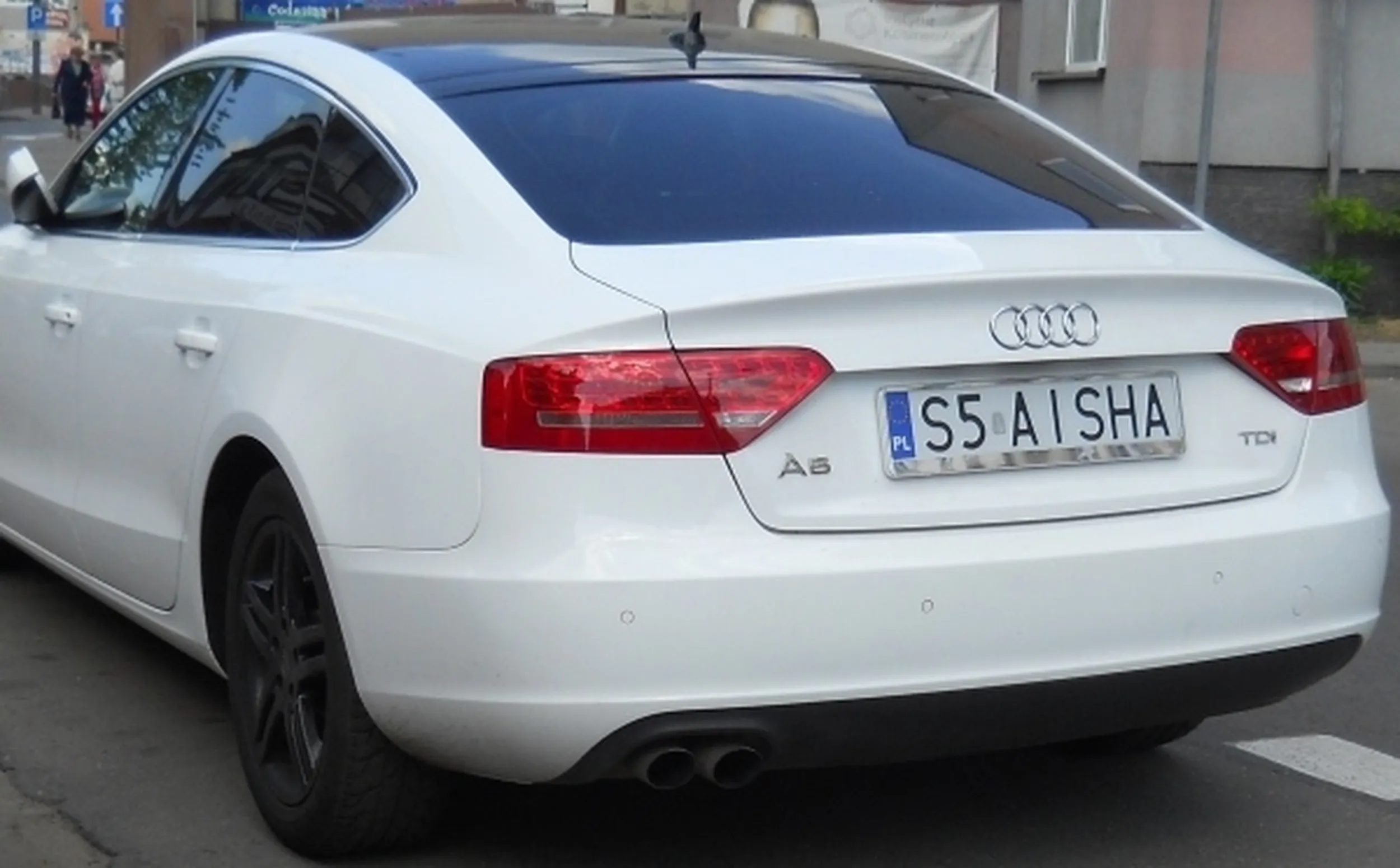 Fajny numer, blacha S5 AISHA