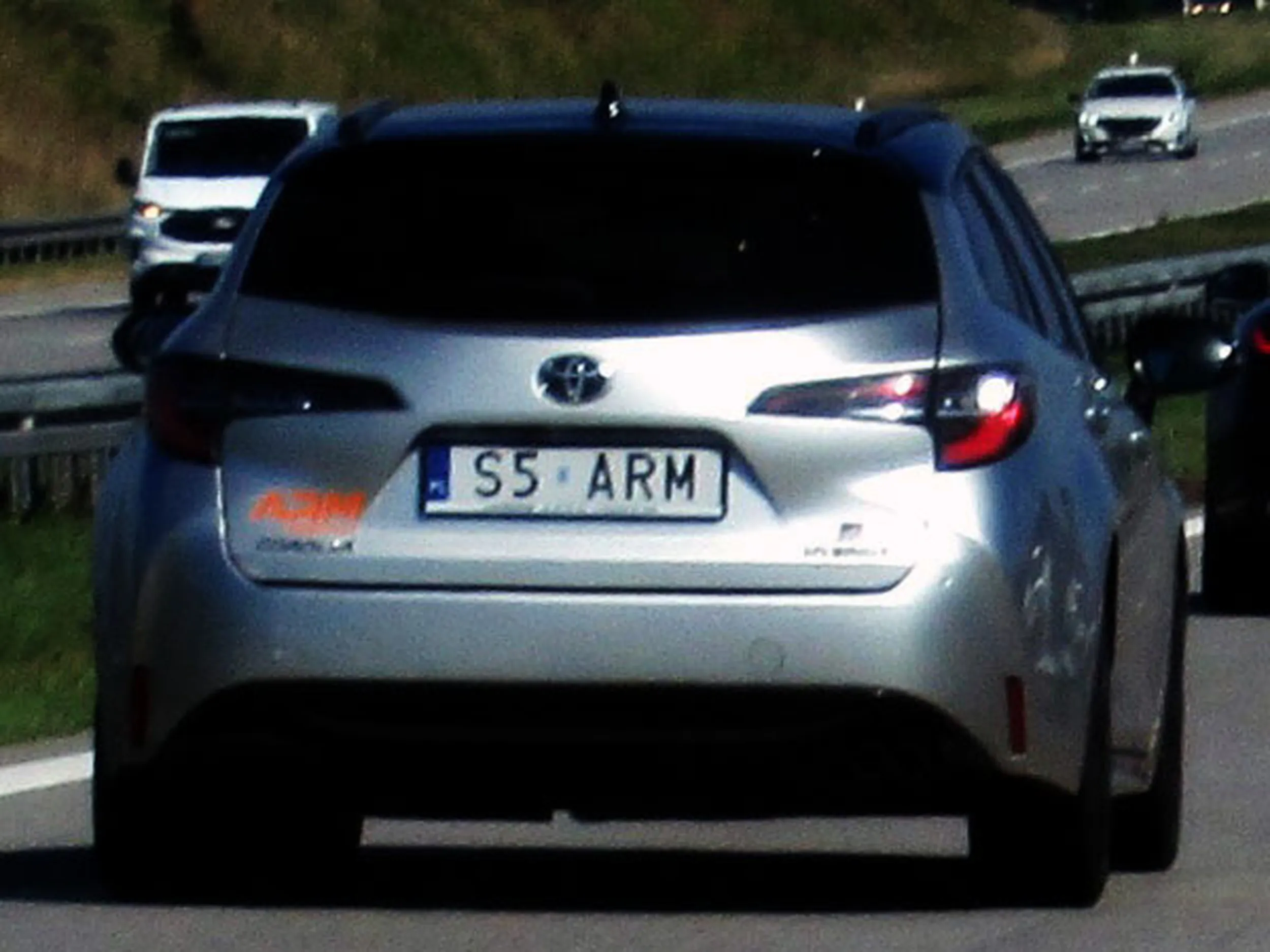 Fajny numer, blacha S5 ARM