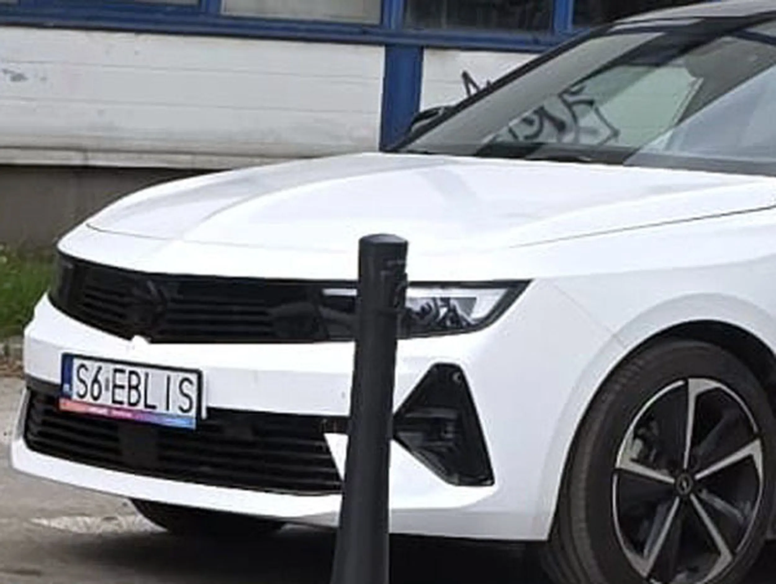 Fajny numer, blacha S6 EBLIS