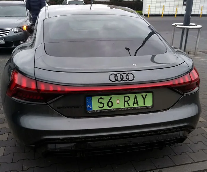 Fajny numer, blacha S6 RAY