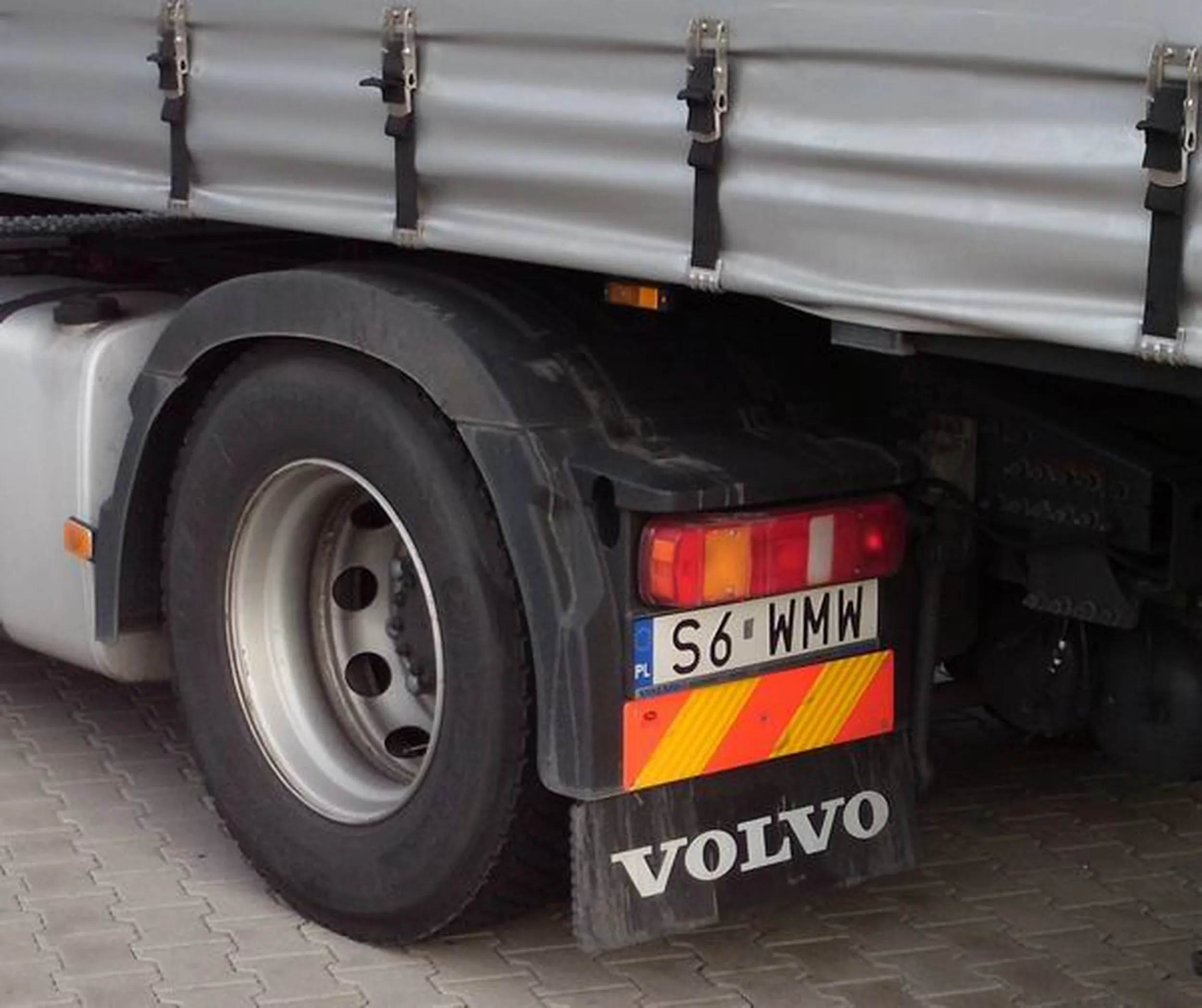 Fajny numer, blacha S6 WMW