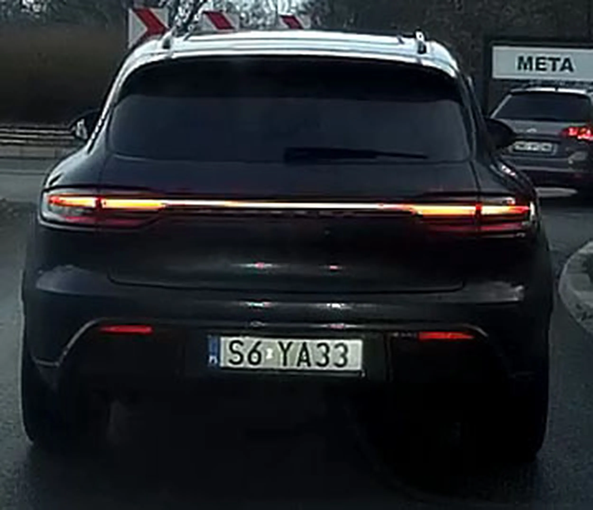 Fajny numer, blacha S6 YA33