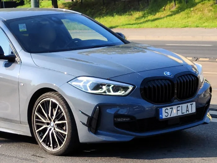 Fajny numer, blacha S7 FLAT