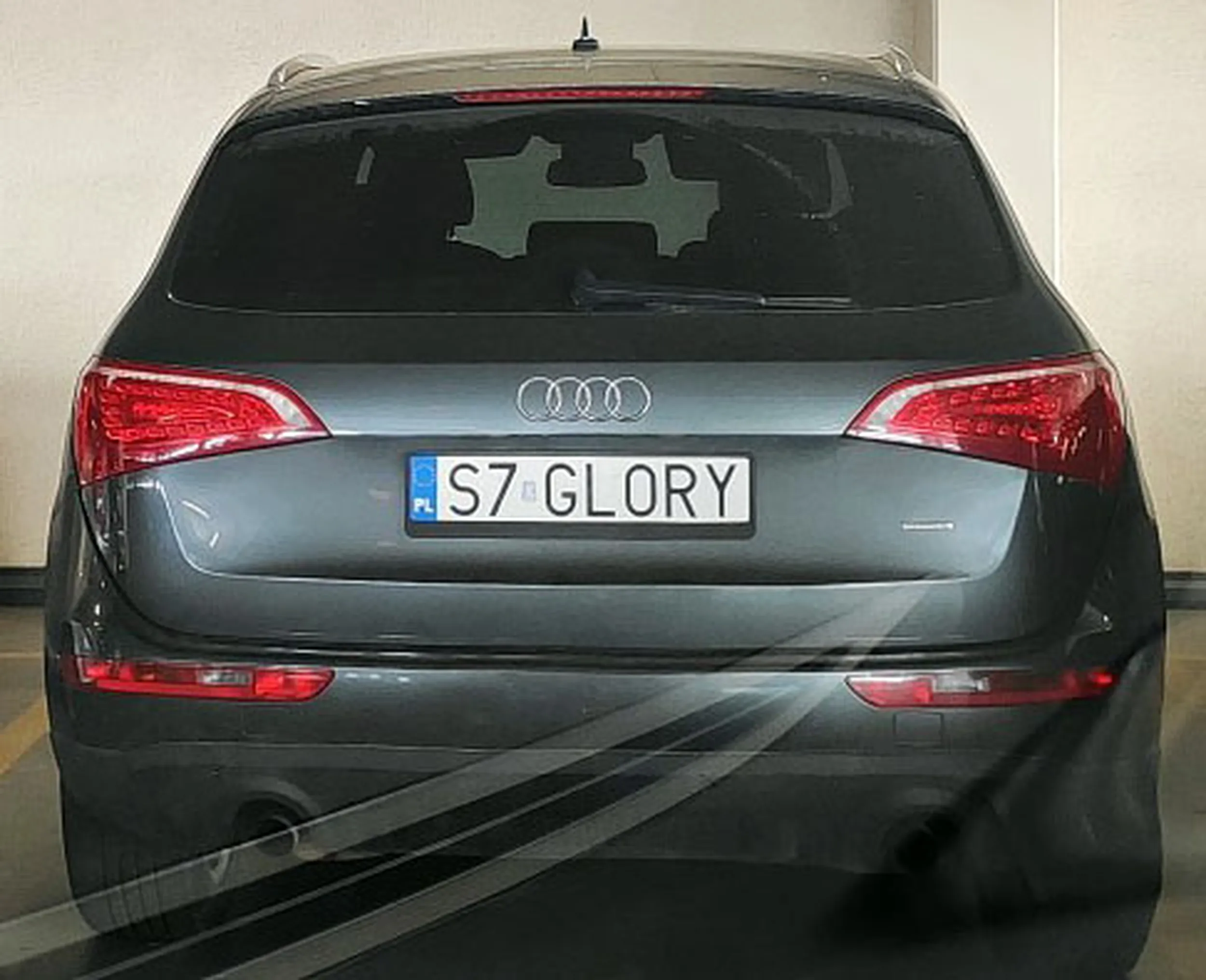 Fajny numer, blacha S7 GLORY