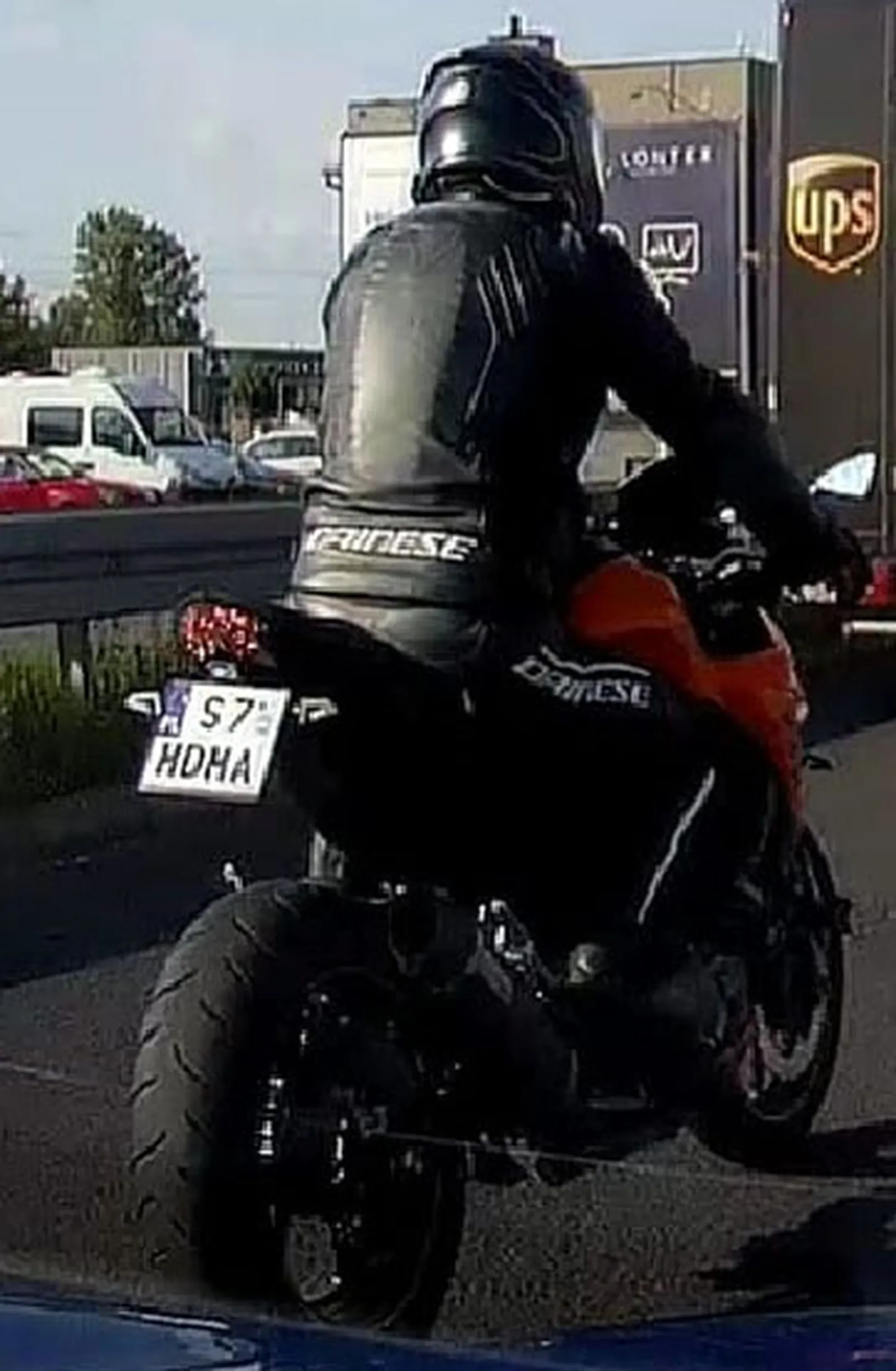 Fajny numer, blacha S7 MDMA