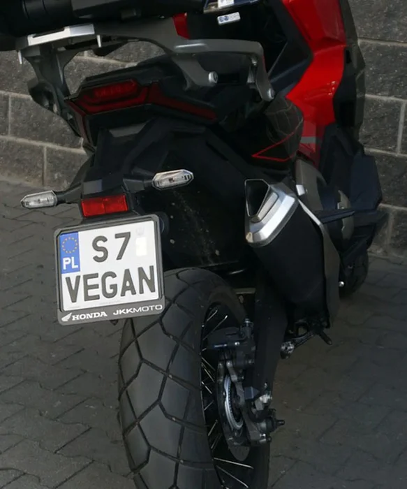 Fajny numer, blacha S7 VEGAN