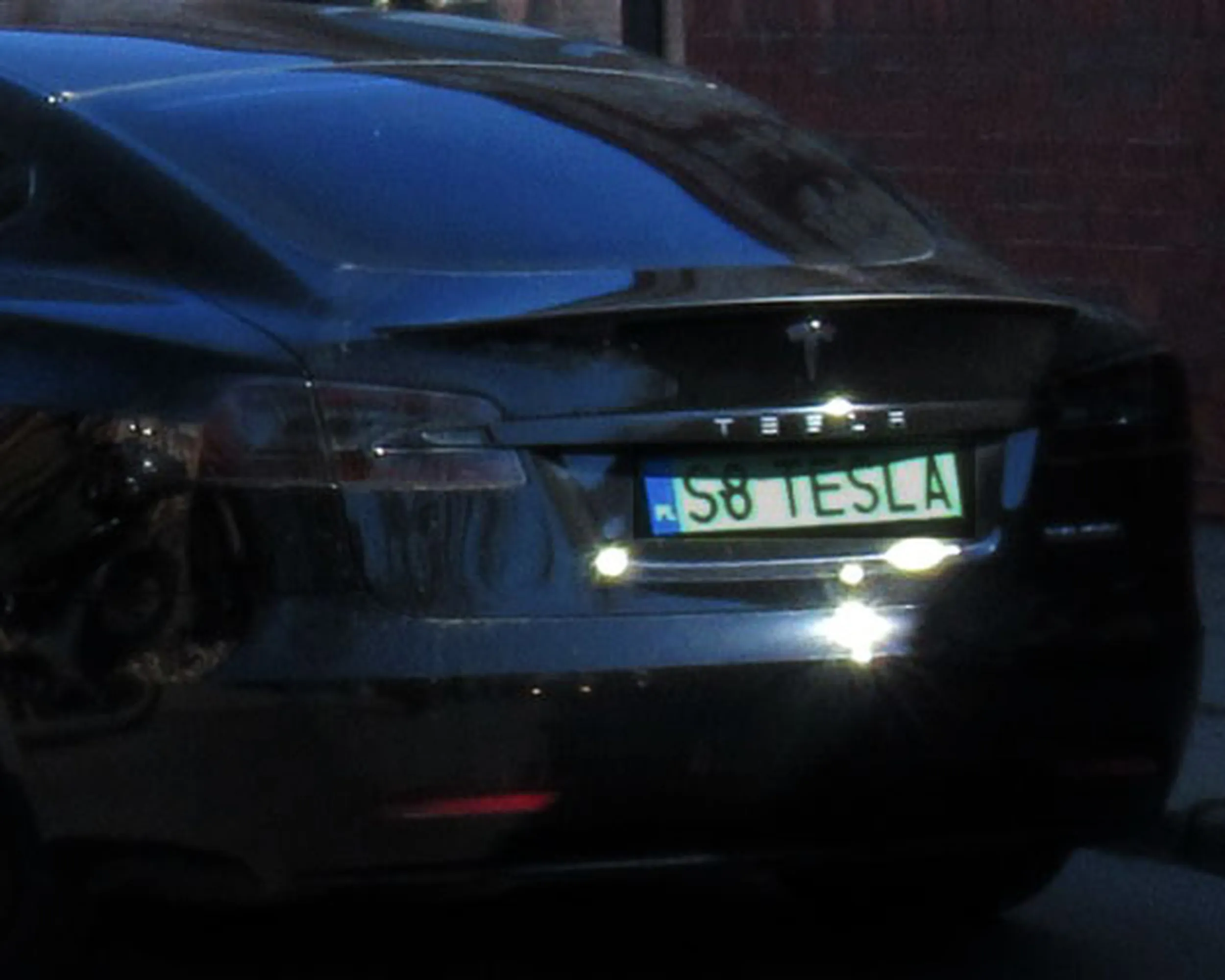 Fajny numer, blacha S8 TESLA