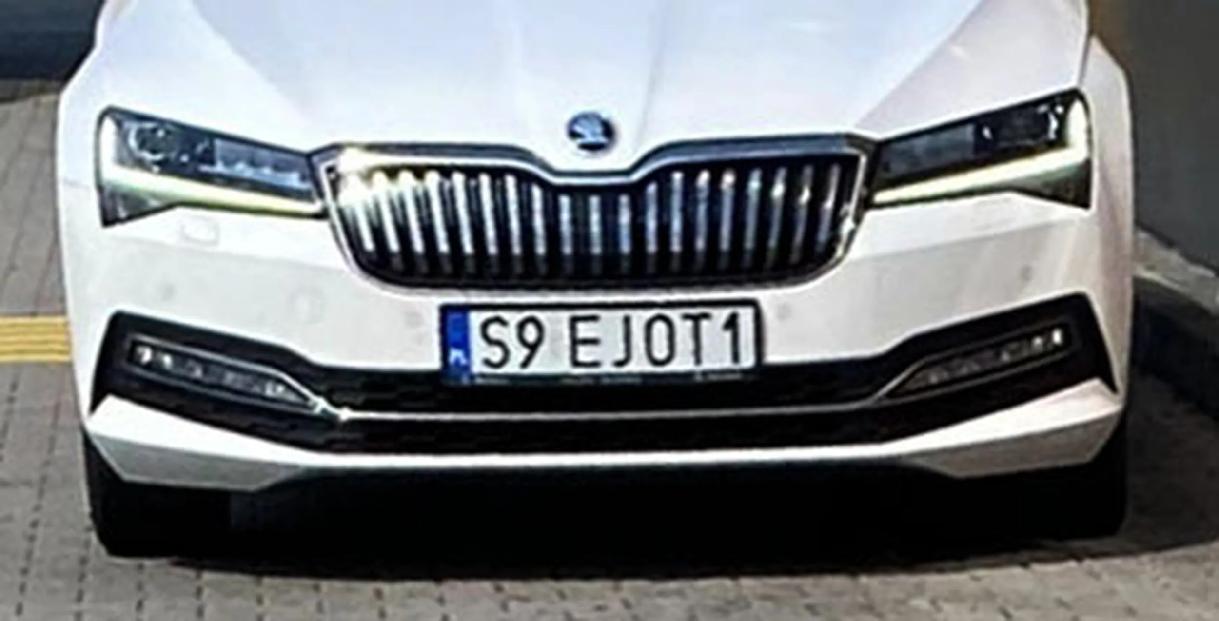 Fajny numer, blacha S9 EJOT1