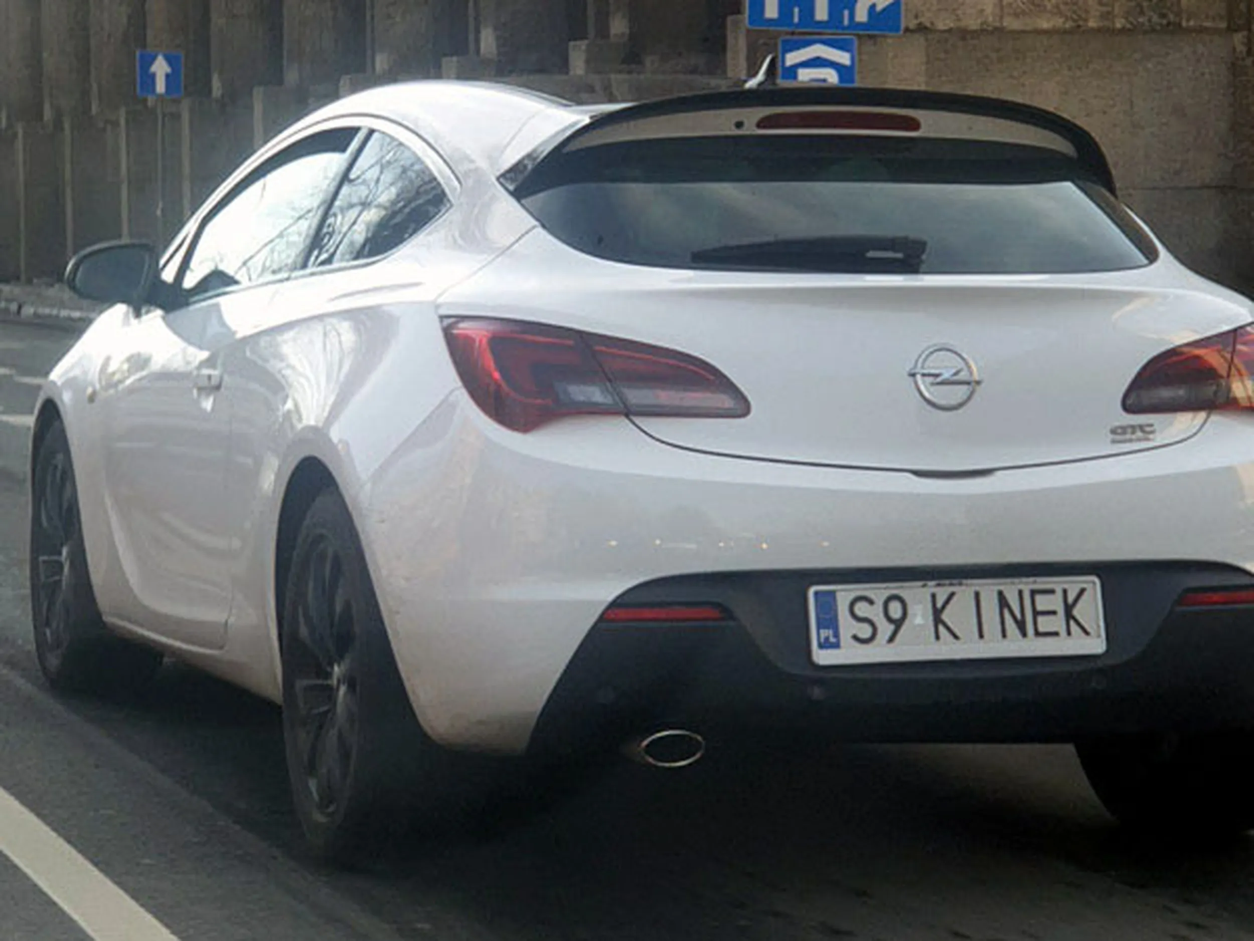 Fajny numer, blacha S9 KINEK