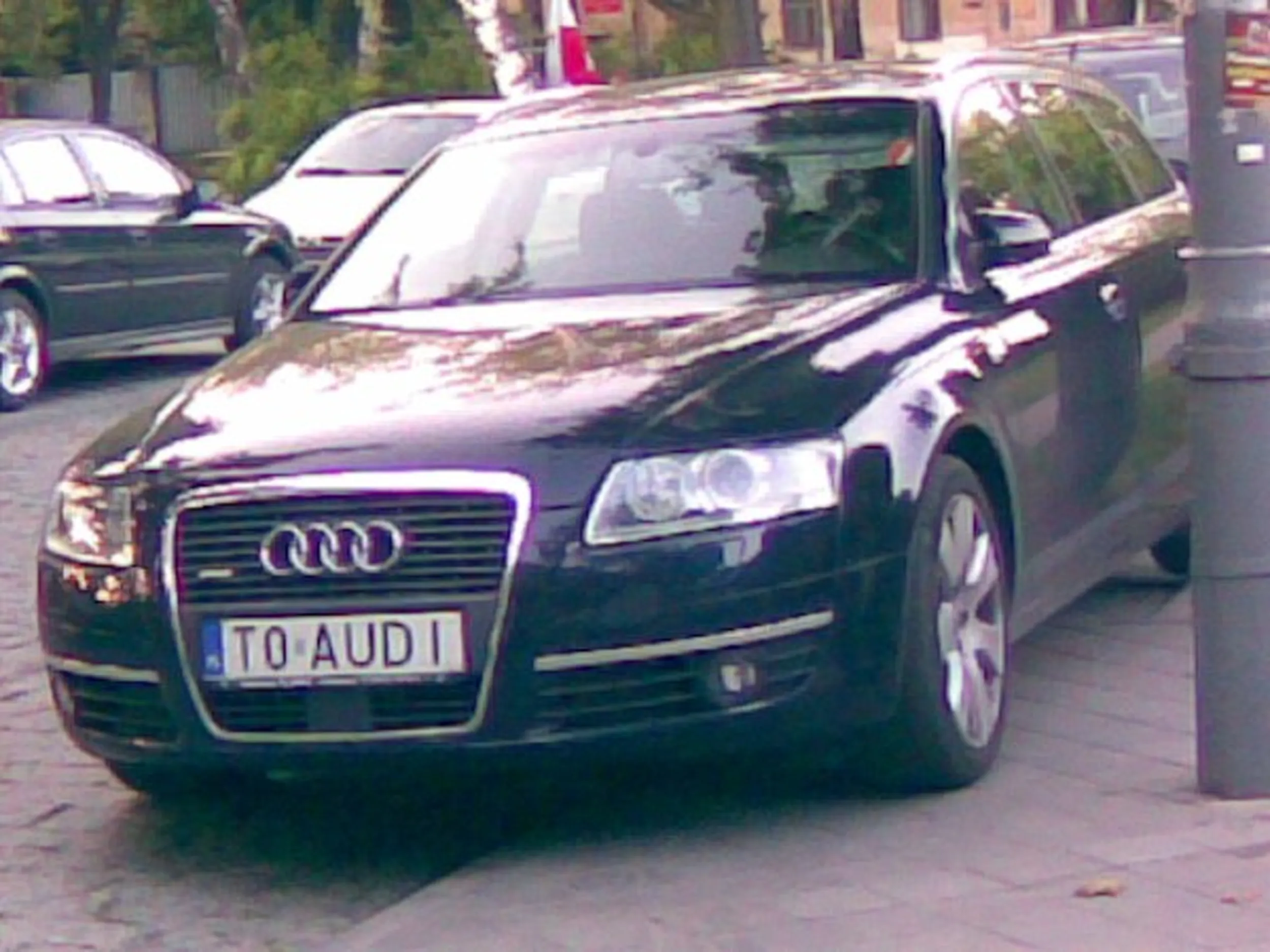 Fajny numer, blacha T0 AUDI