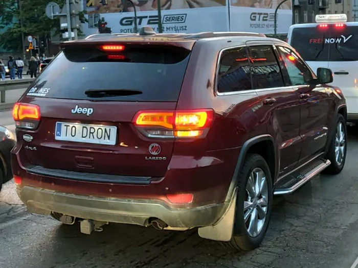 Fajny numer, blacha T0 DRON