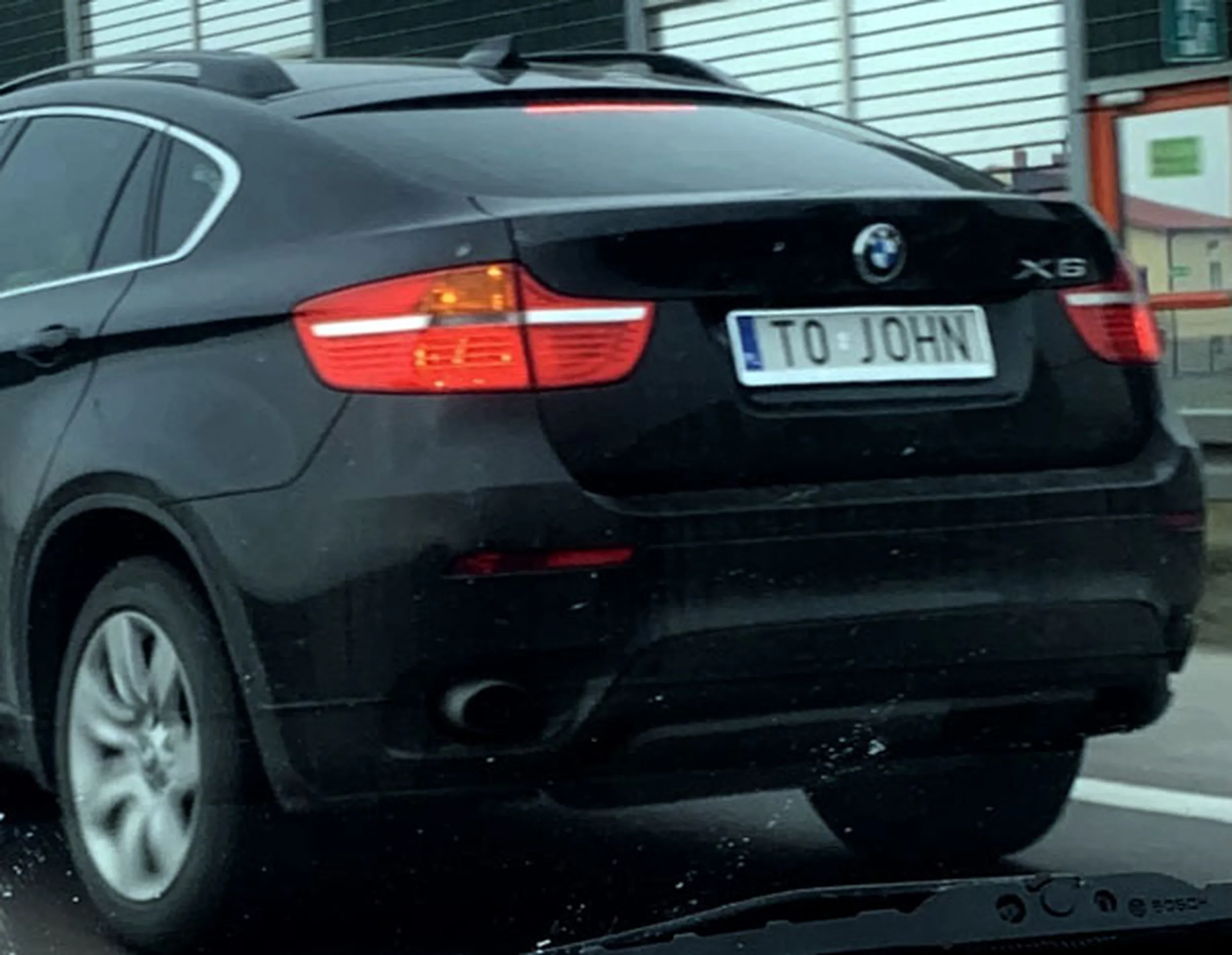 Fajny numer, blacha T0 JOHN