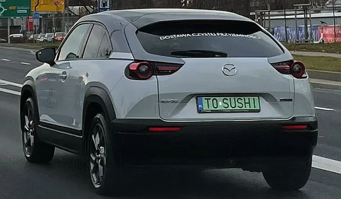 Fajny numer, blacha T0 SUSHI