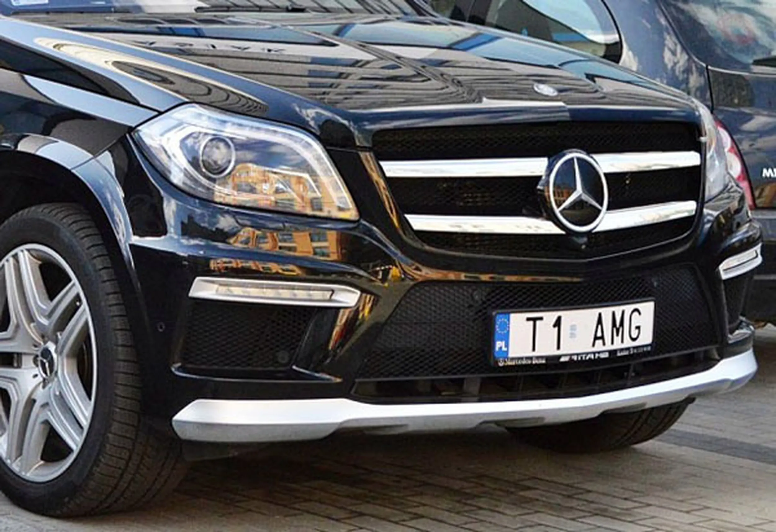 Fajny numer, blacha T1 AMG