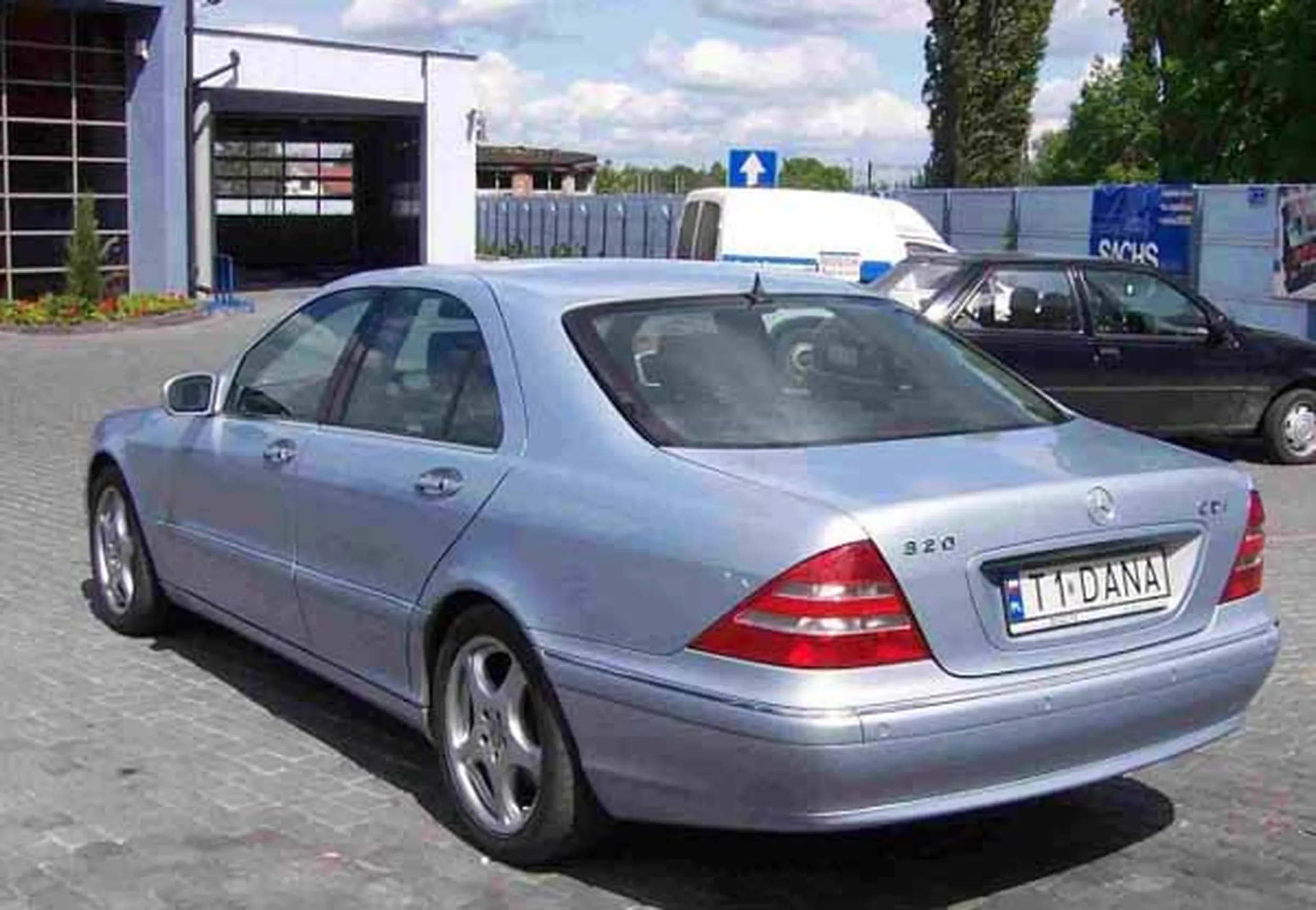 Fajny numer, blacha T1 DANA